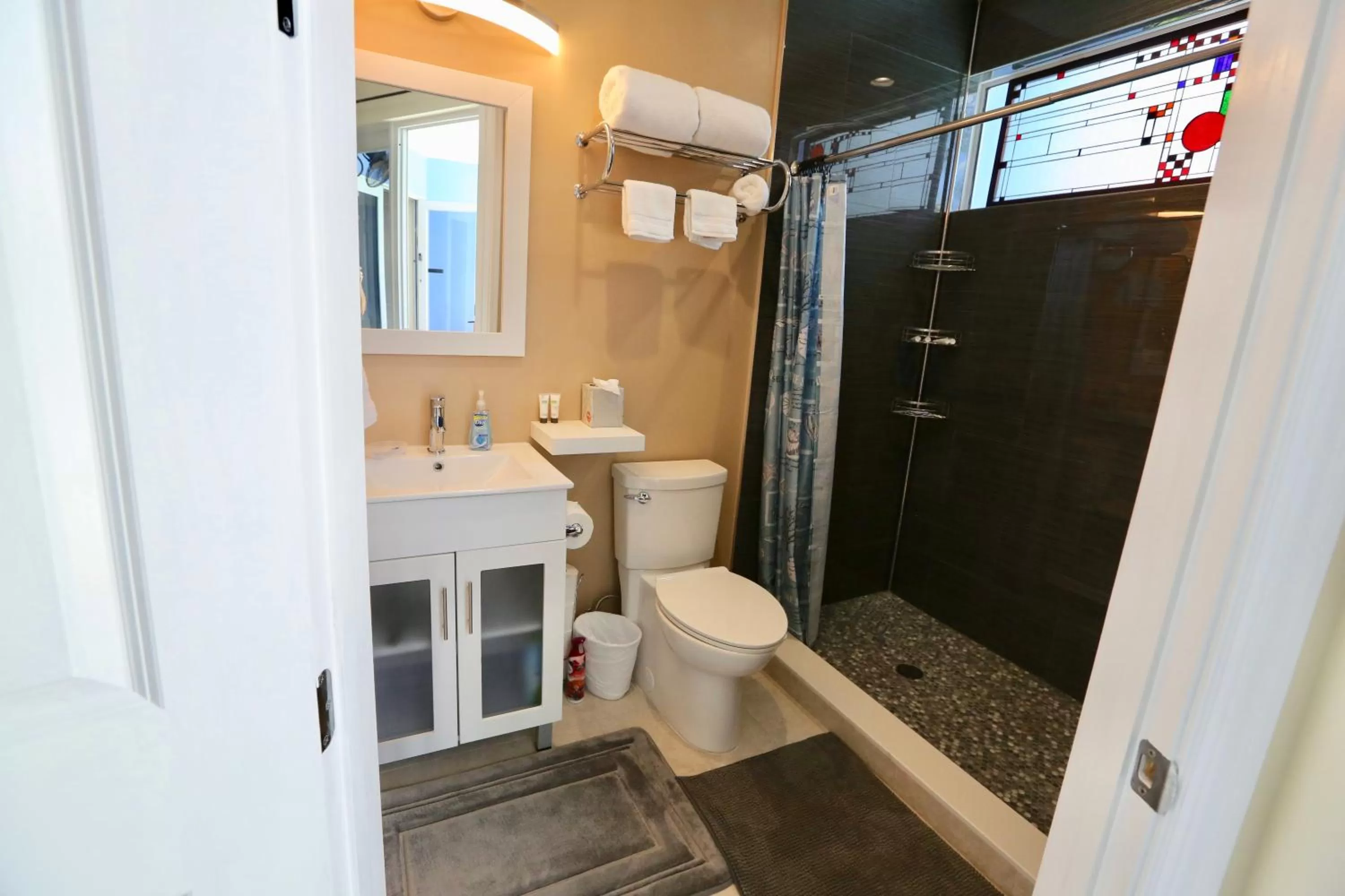 Shower in Fantasy Island Inn, Caters to Men