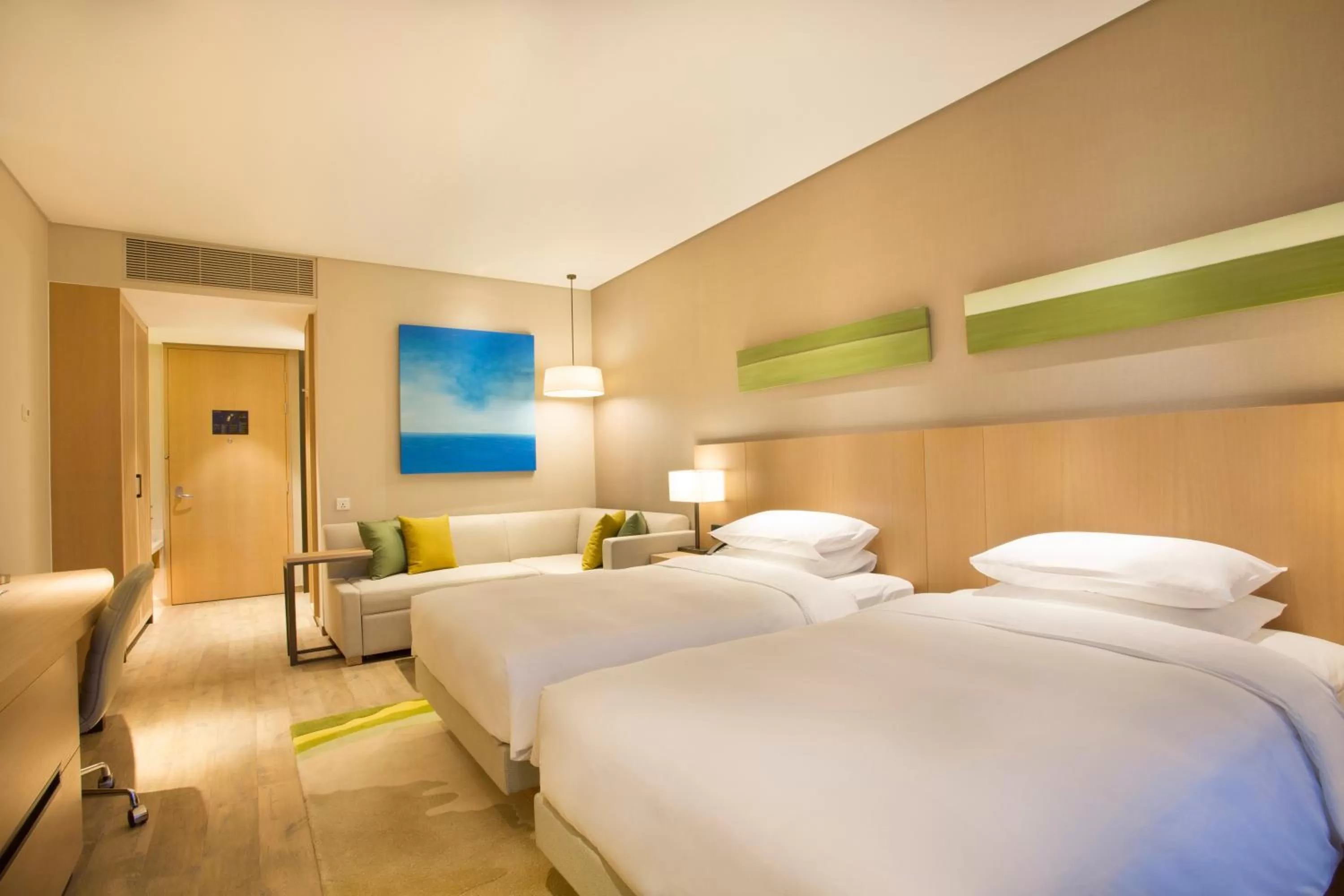 Photo of the whole room, Bed in Hyatt Place Sanya City Center