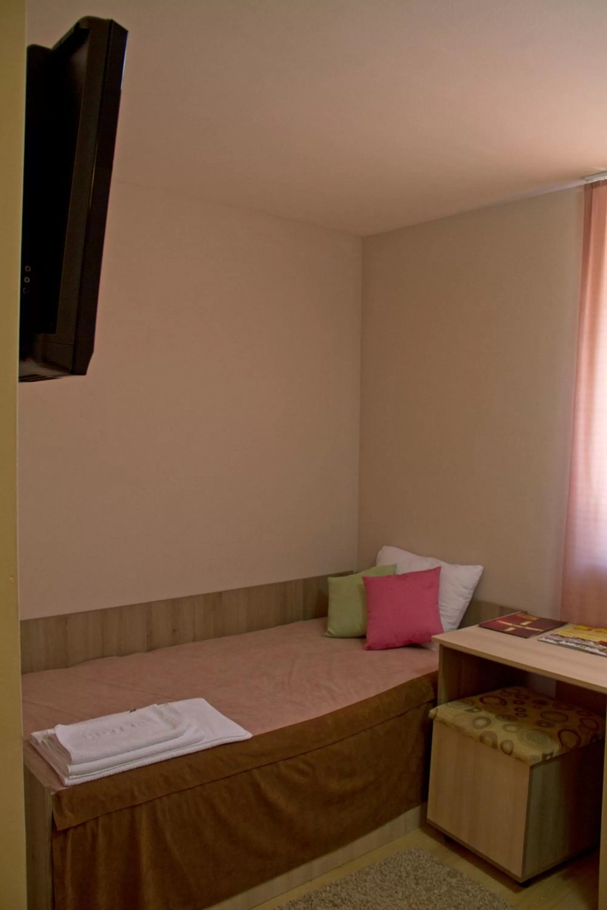 Bedroom, Bed in Garni Hotel Tri O