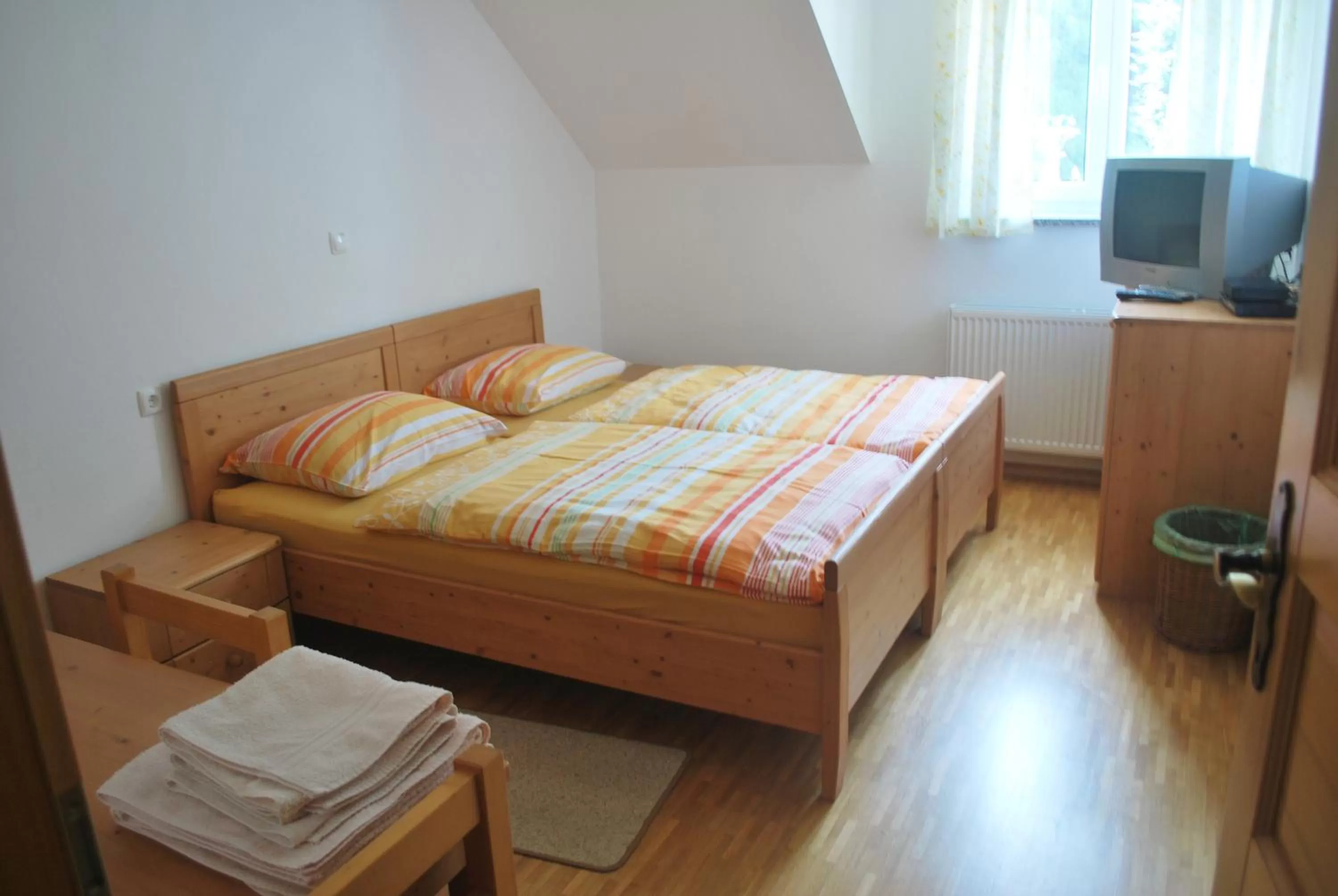 Photo of the whole room, Bed in Tourist Farm Pr'Dovar