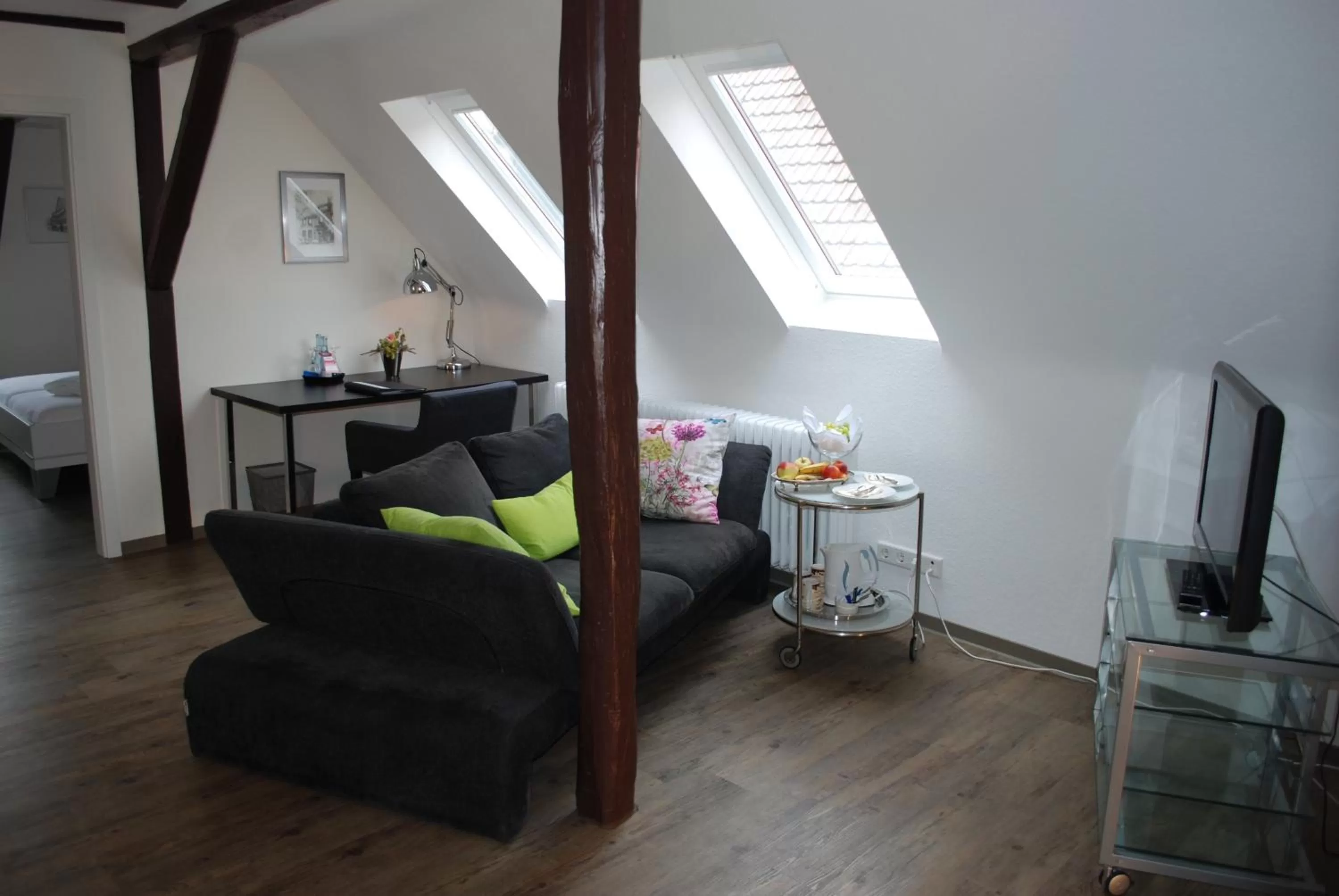 Photo of the whole room in Alt Warburg