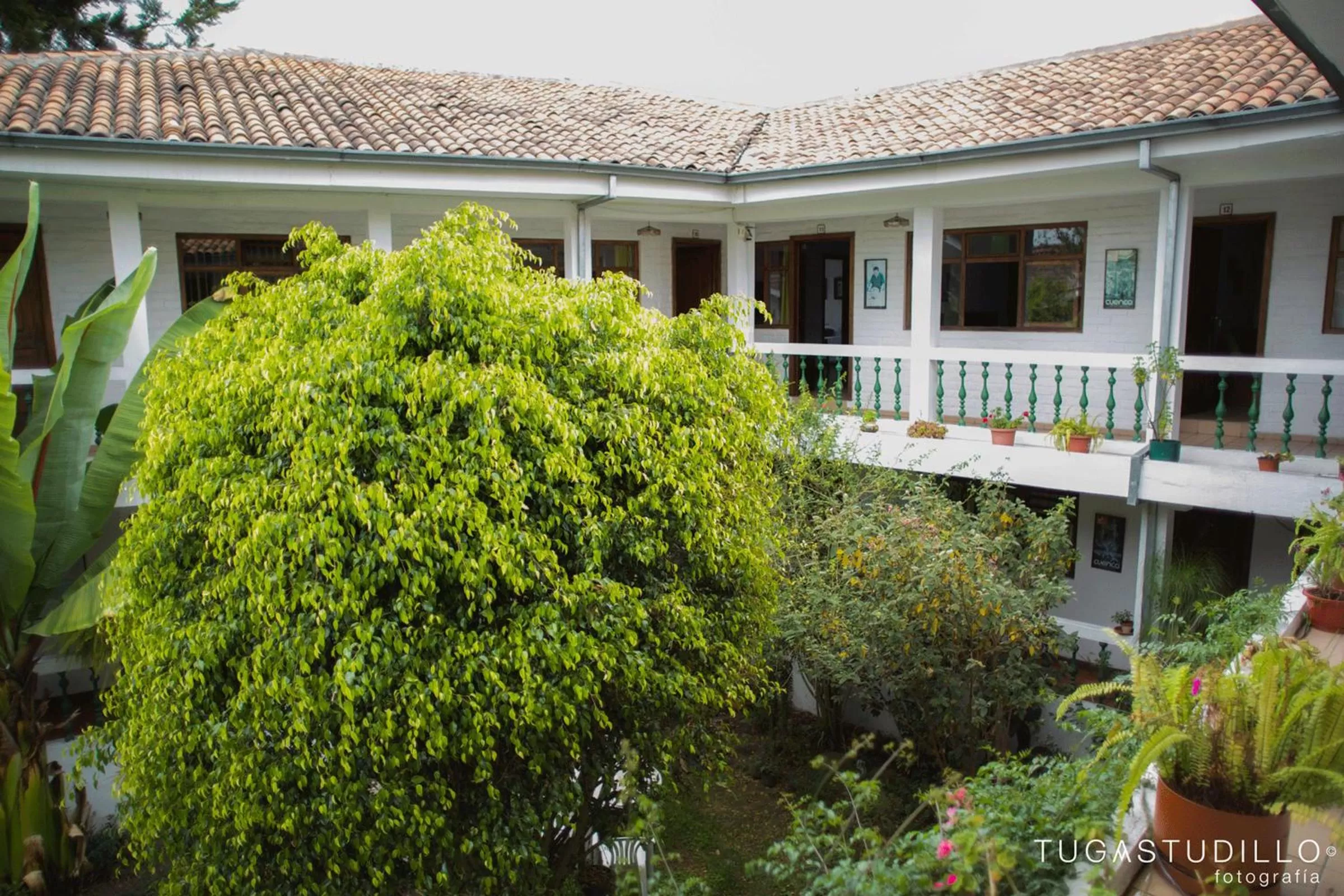Facade/entrance, Property Building in Apartamentos Otorongo Cuenca Ecuador