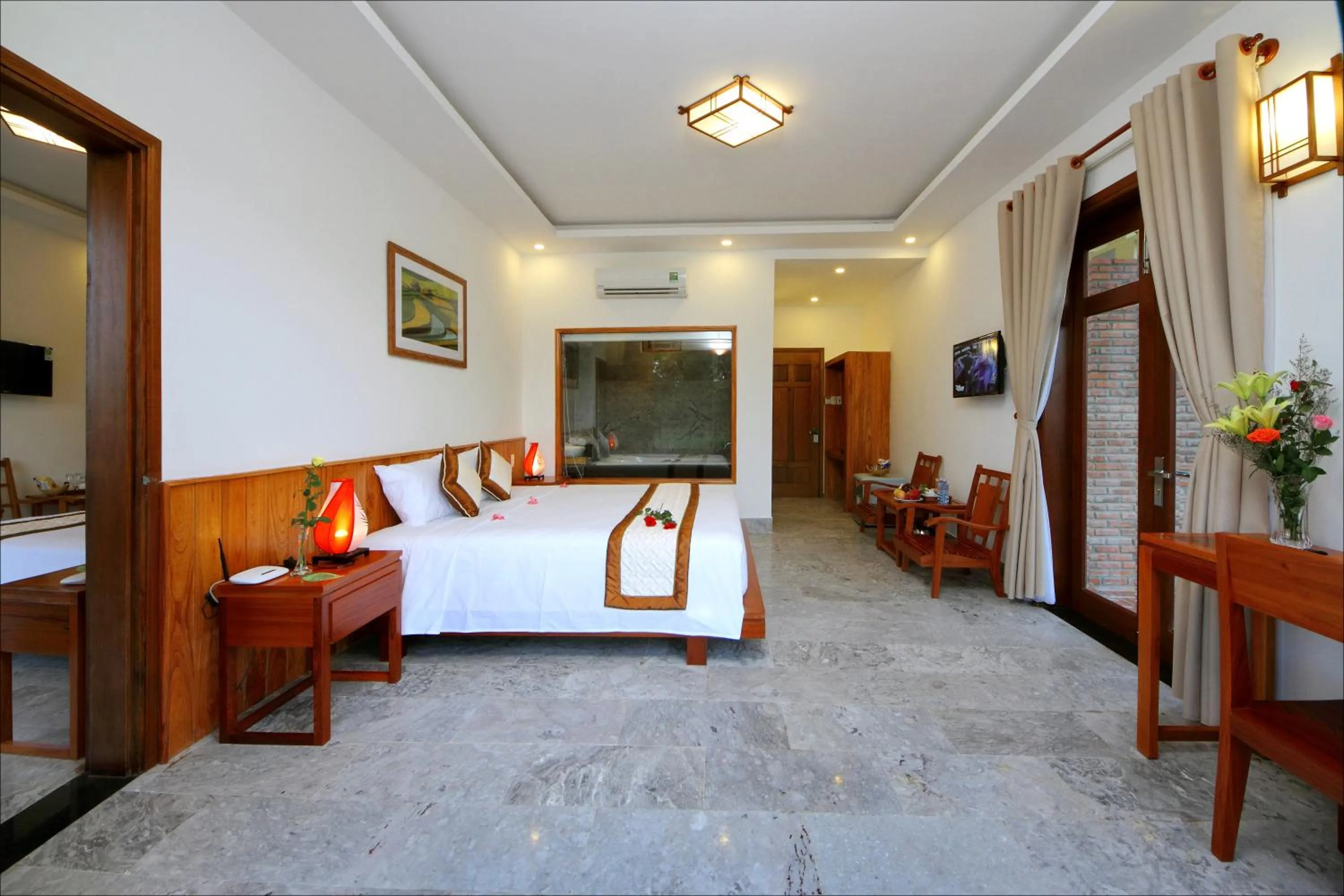 Photo of the whole room, Bed in Lama Villa Hoi An