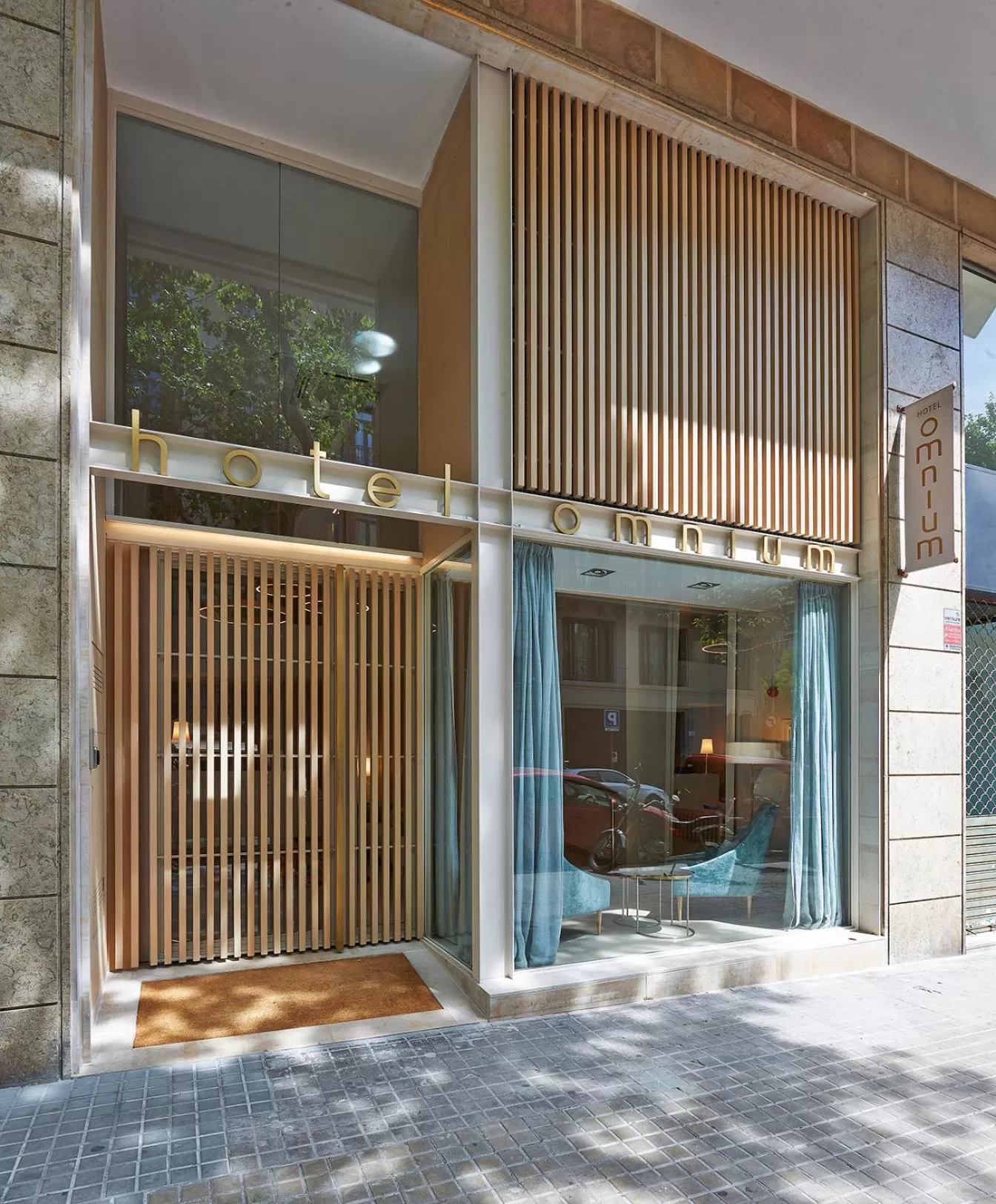 Property building in Hotel Omnium