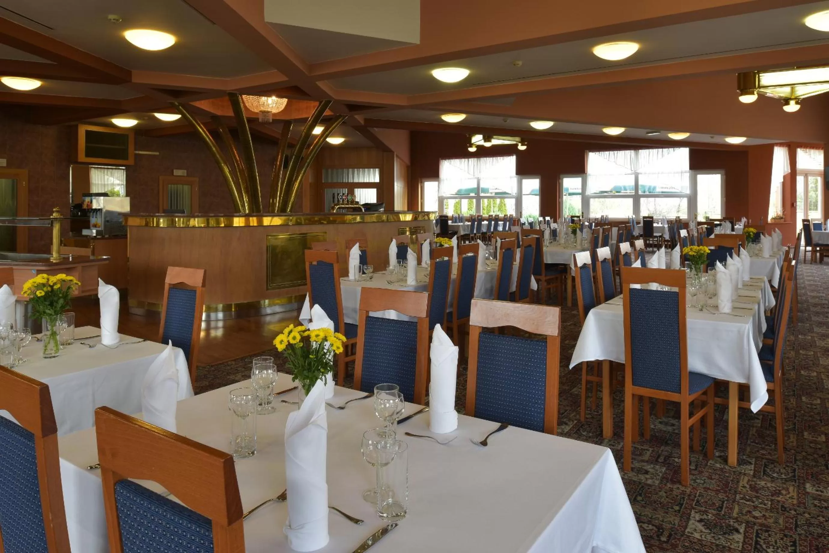 Restaurant/places to eat in TOP HOTEL Praha