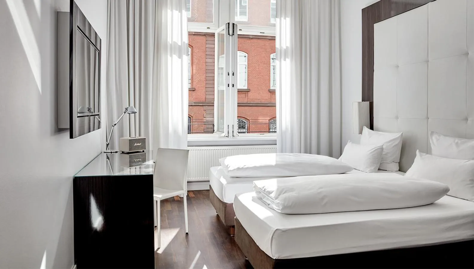 Twin Room in The Pure, Frankfurt, a Member of Design Hotels