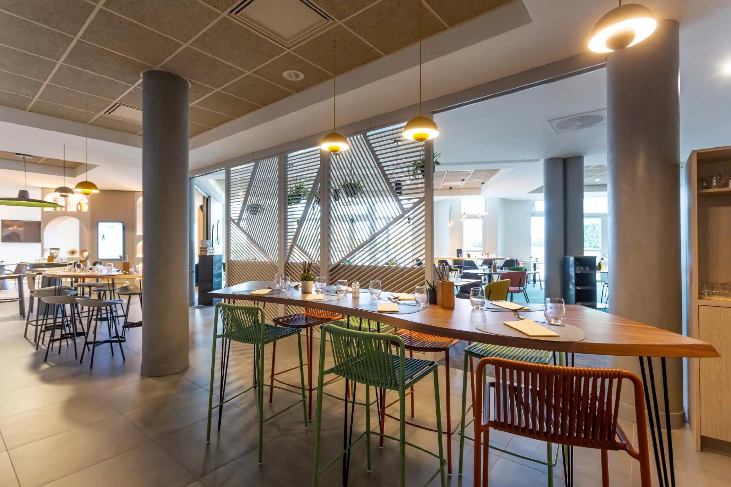 Restaurant/places to eat in Novotel Bourges