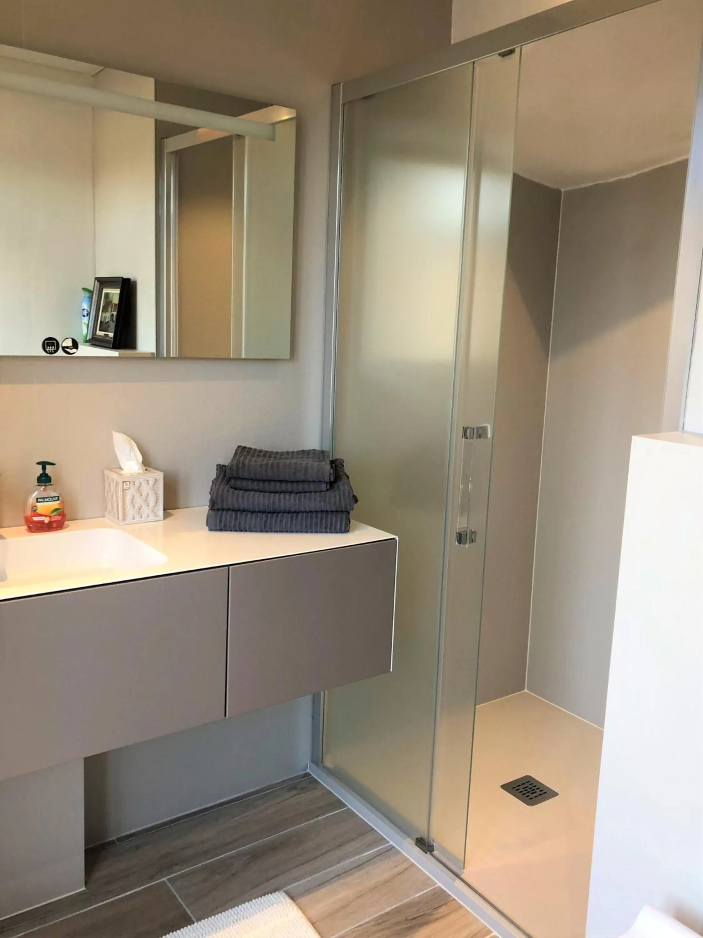 Shower, Bathroom in B&B Coupure