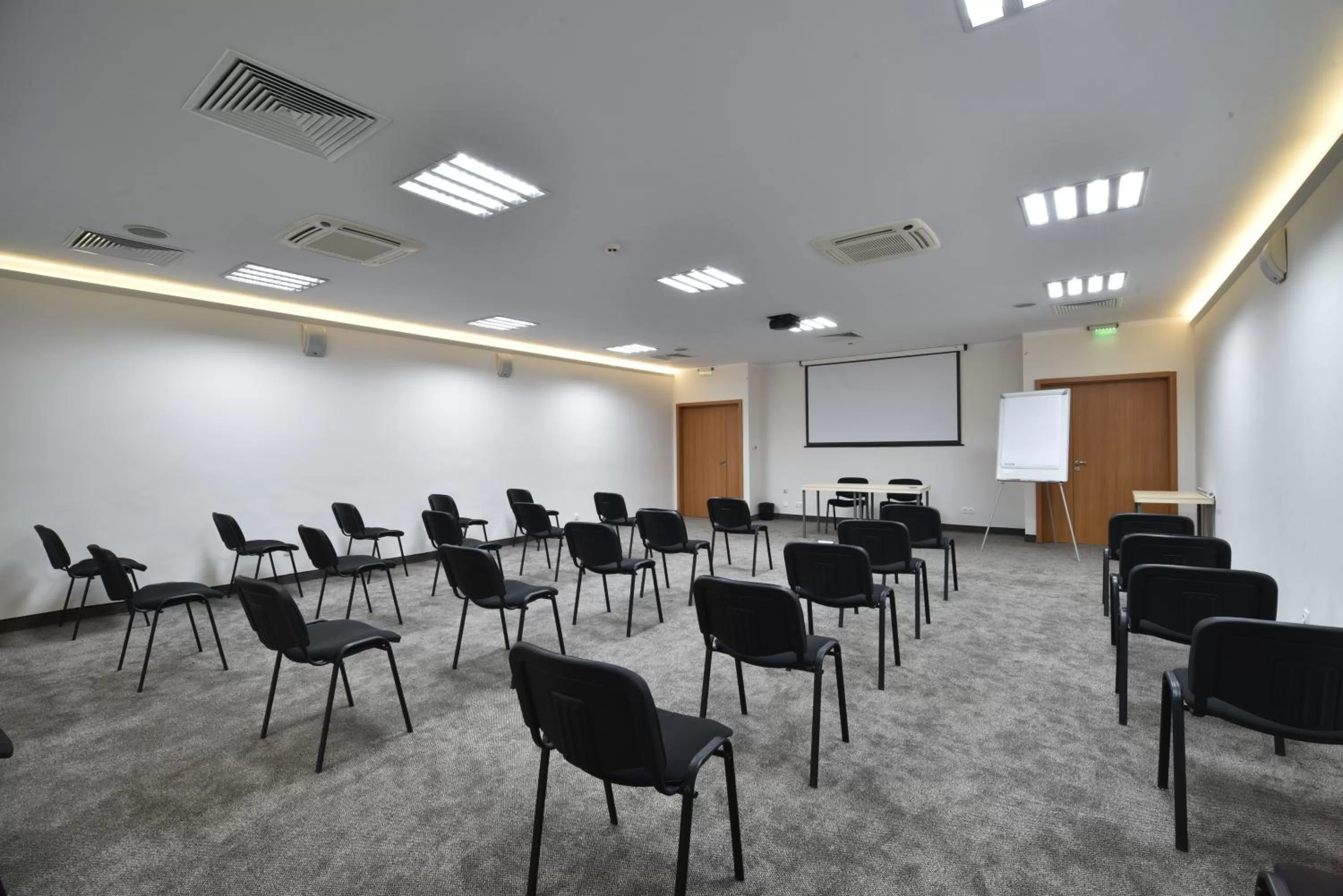 Business facilities in Vitosha Park Hotel - Free Indoor Pool & Parking