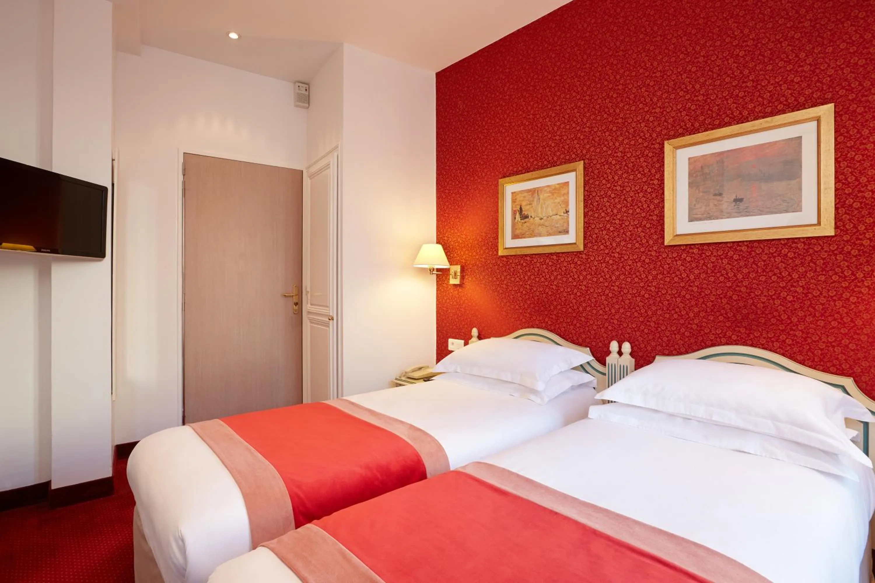 Adjacent Double Rooms  in Austin's Saint Lazare Hotel