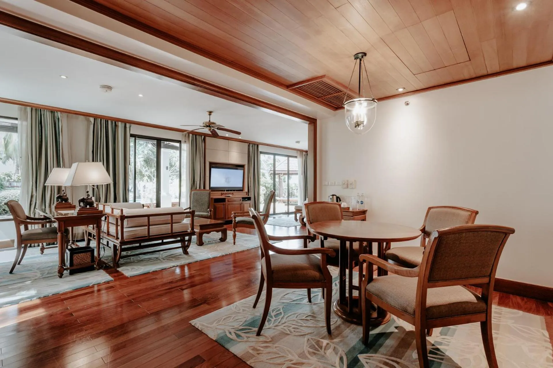 Dining area in JW Marriott Phuket Resort and Spa