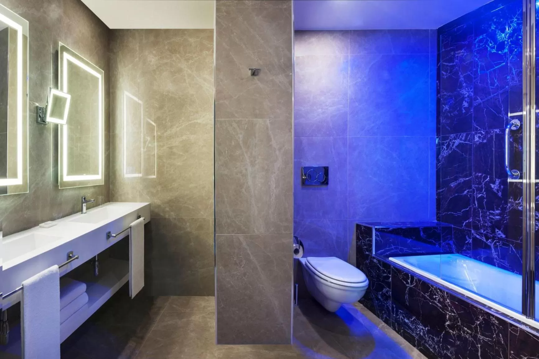 Bathroom in Radisson Blu GHR Rome