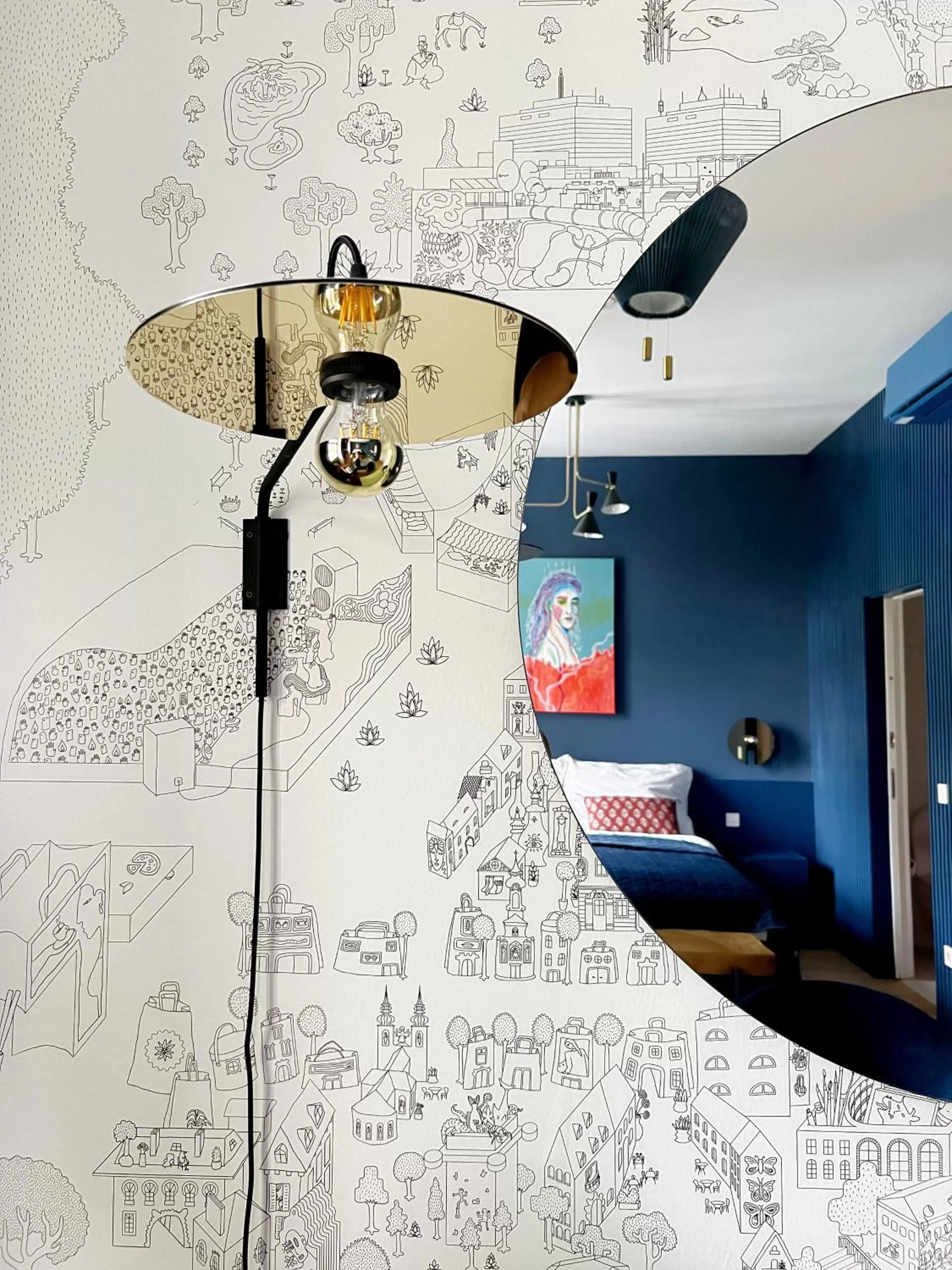 Decorative detail in Sissi West