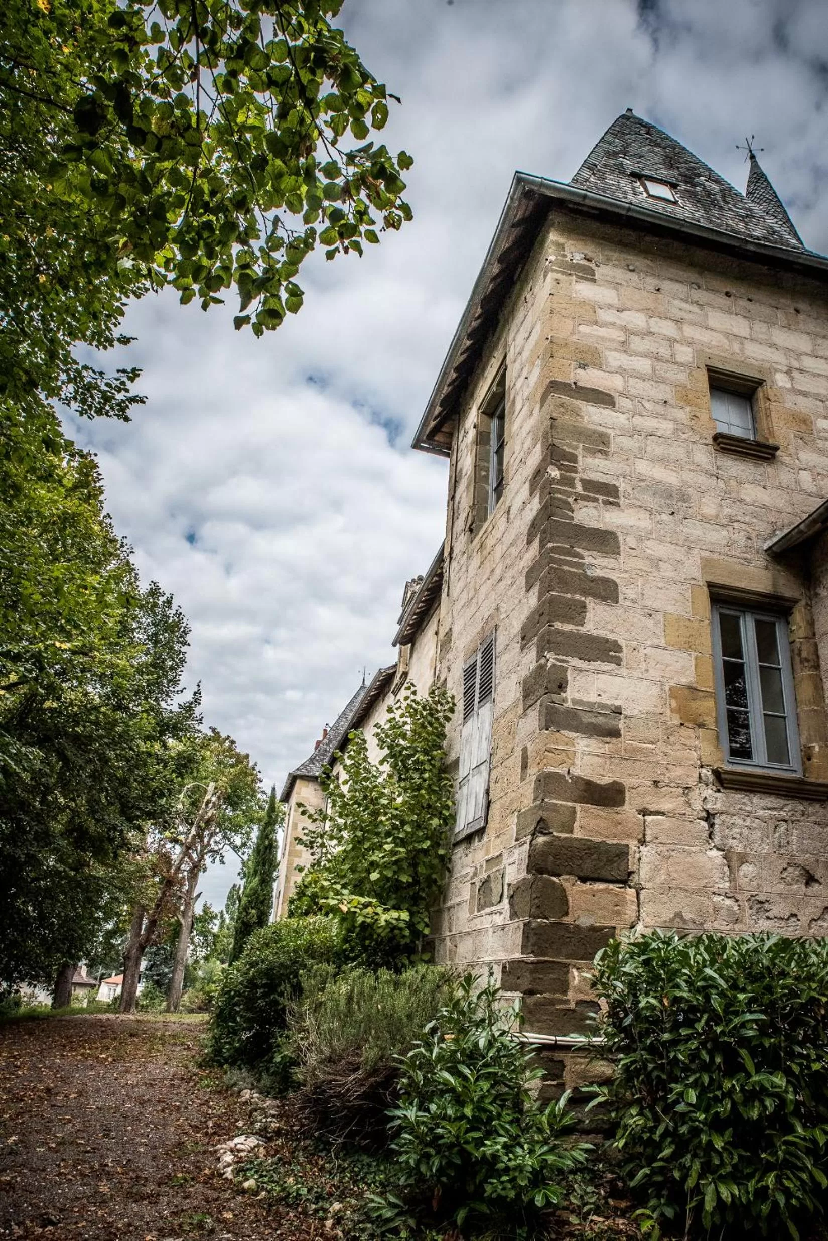 Property building in Hôtel Château de Lacan