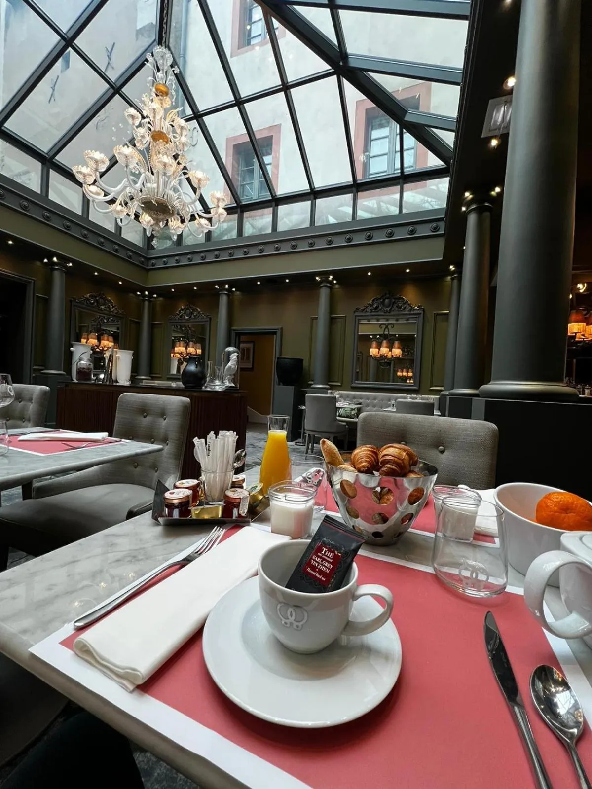 Breakfast in Hôtel Alchimy