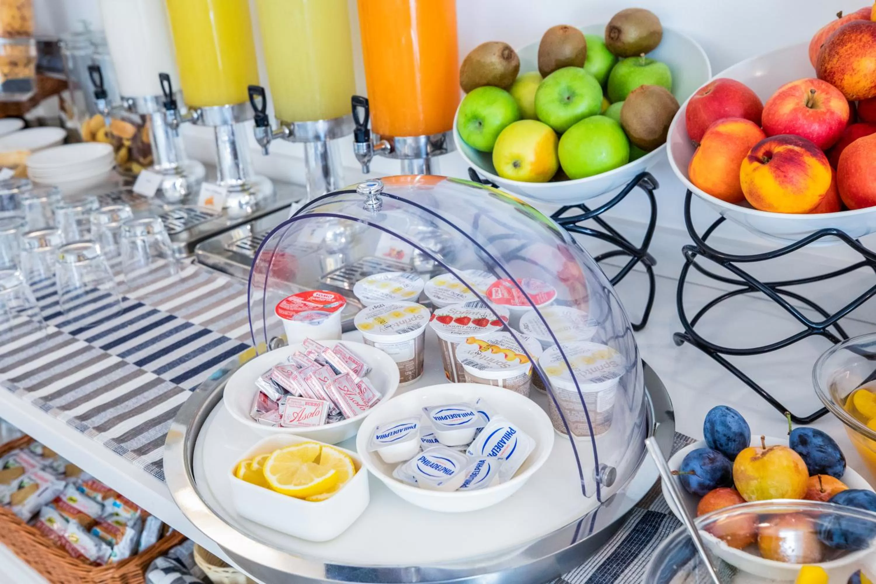 Breakfast in Hotel Gabbiano