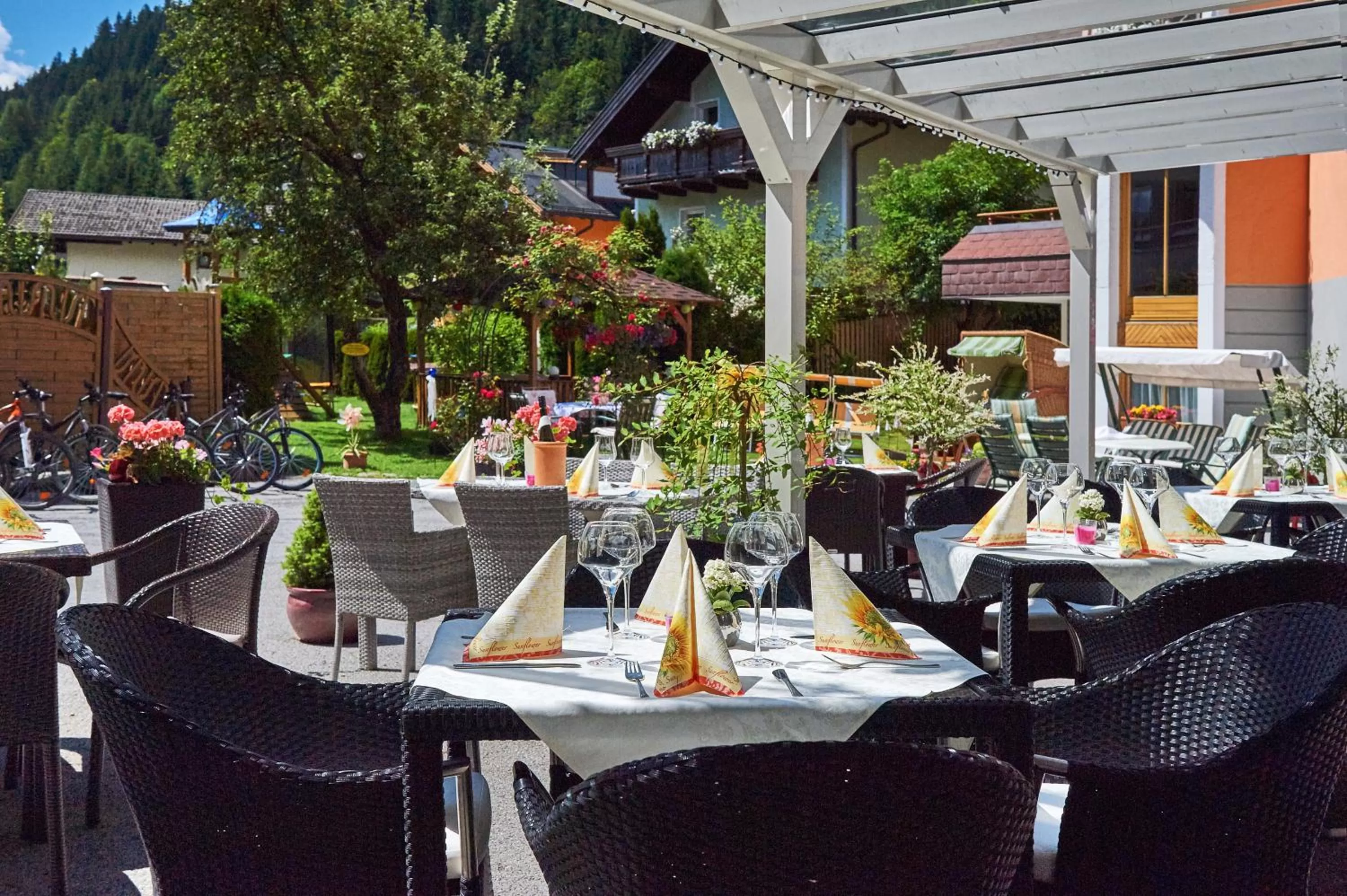 Patio in Hotel-Restaurant Schwaiger***