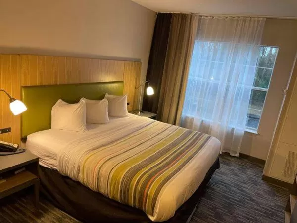 One-Bedroom King Suite - Non-Smoking in Country Inn & Suites by Radisson, Aiken, SC