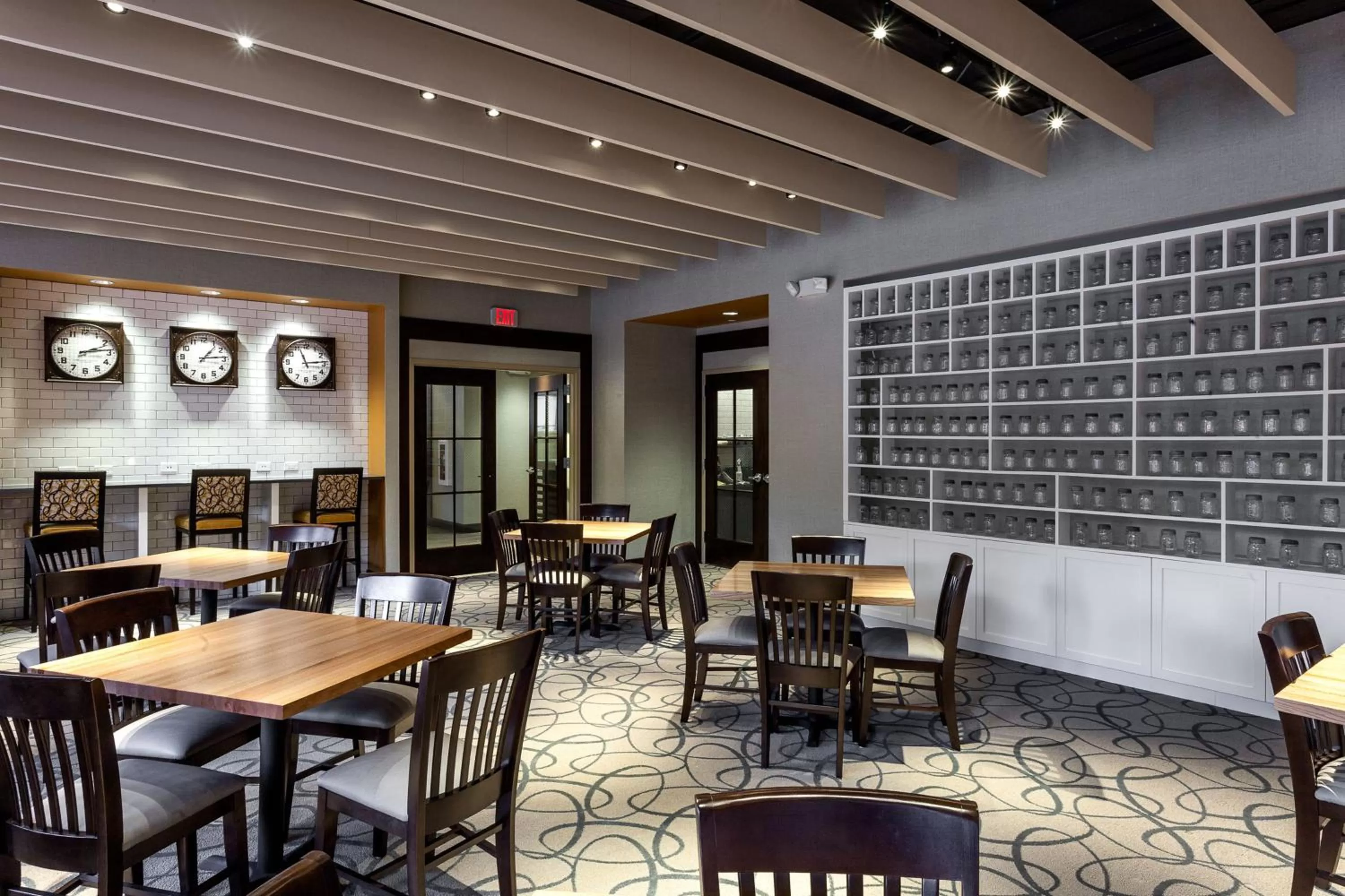 Restaurant/places to eat in Holiday Inn Chicago North-Evanston by IHG