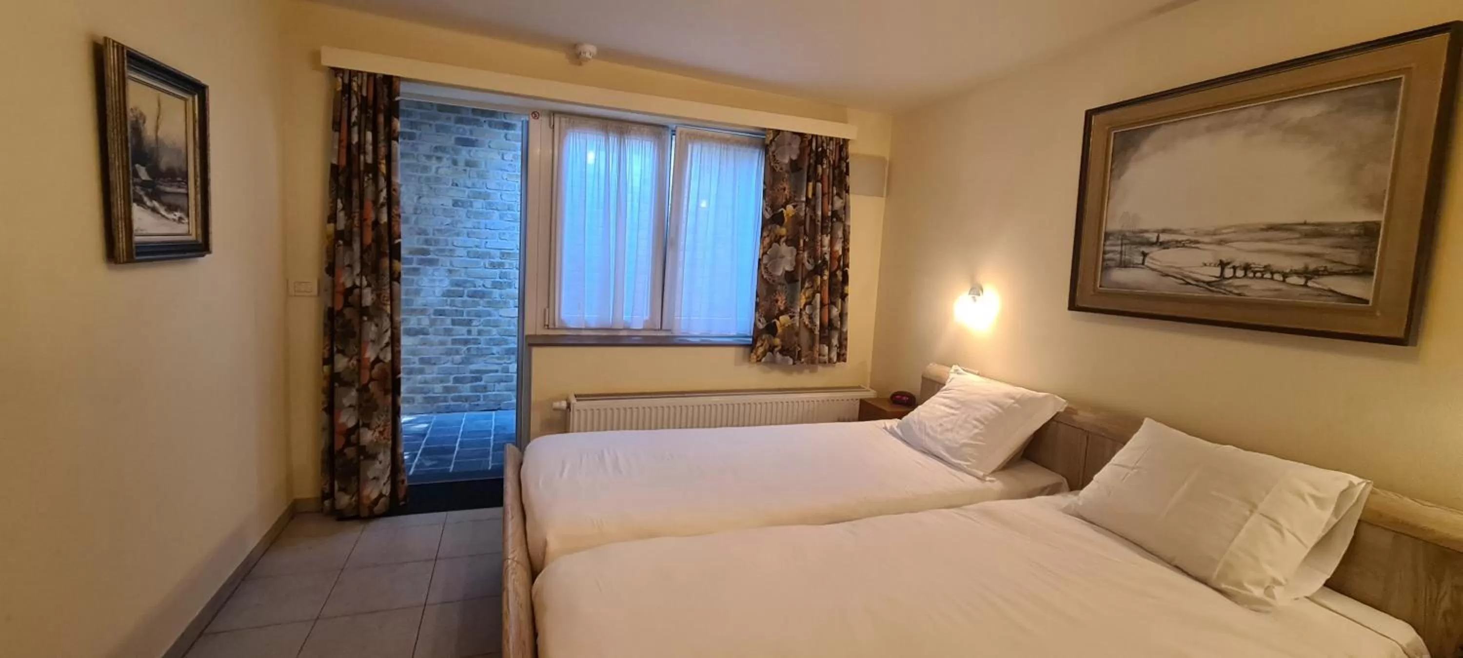 Bedroom, Bed in Alliance Hotel Ieper Centrum