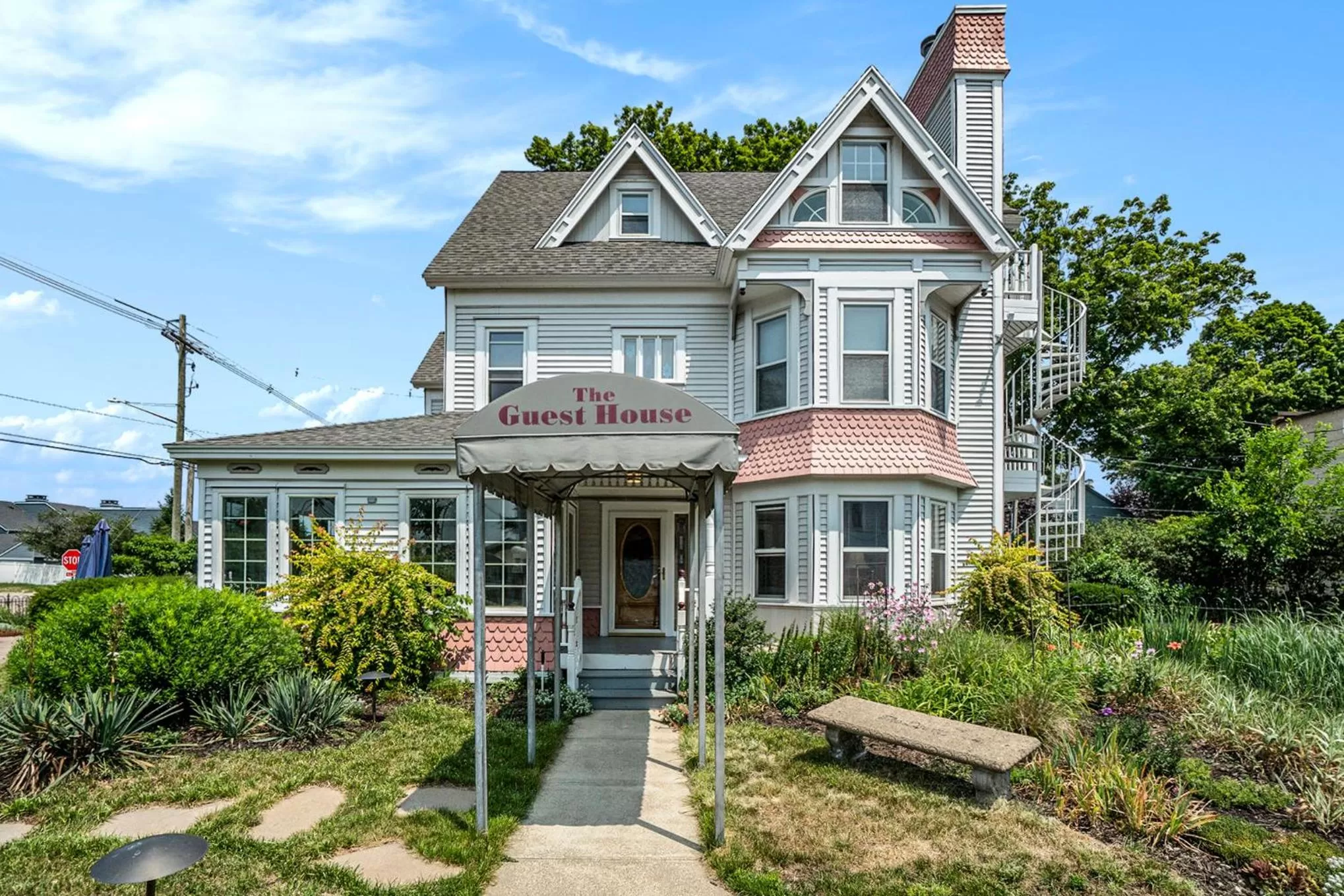 Property building in Yelton Manor Bed and Breakfast
