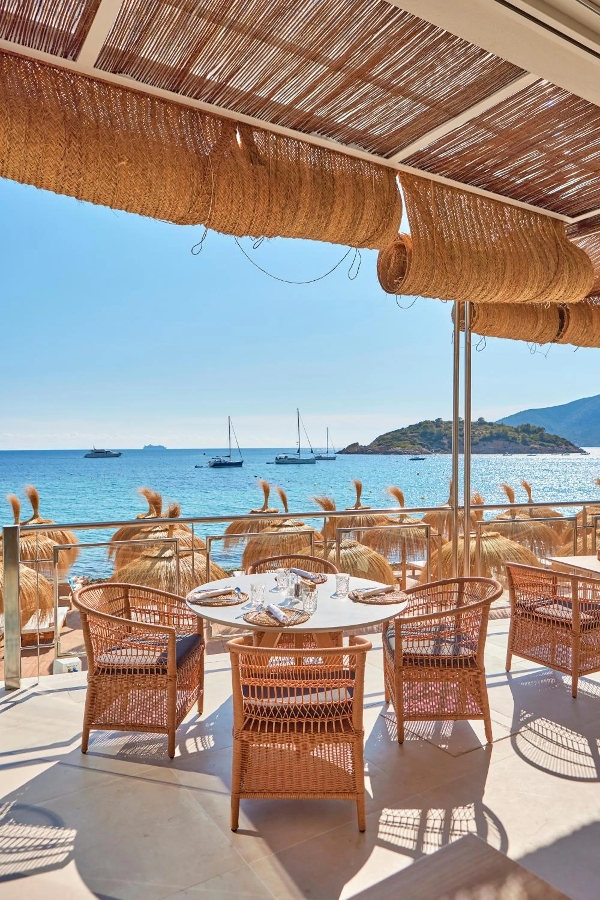 Restaurant/places to eat in Universal Hotel Aquamarin