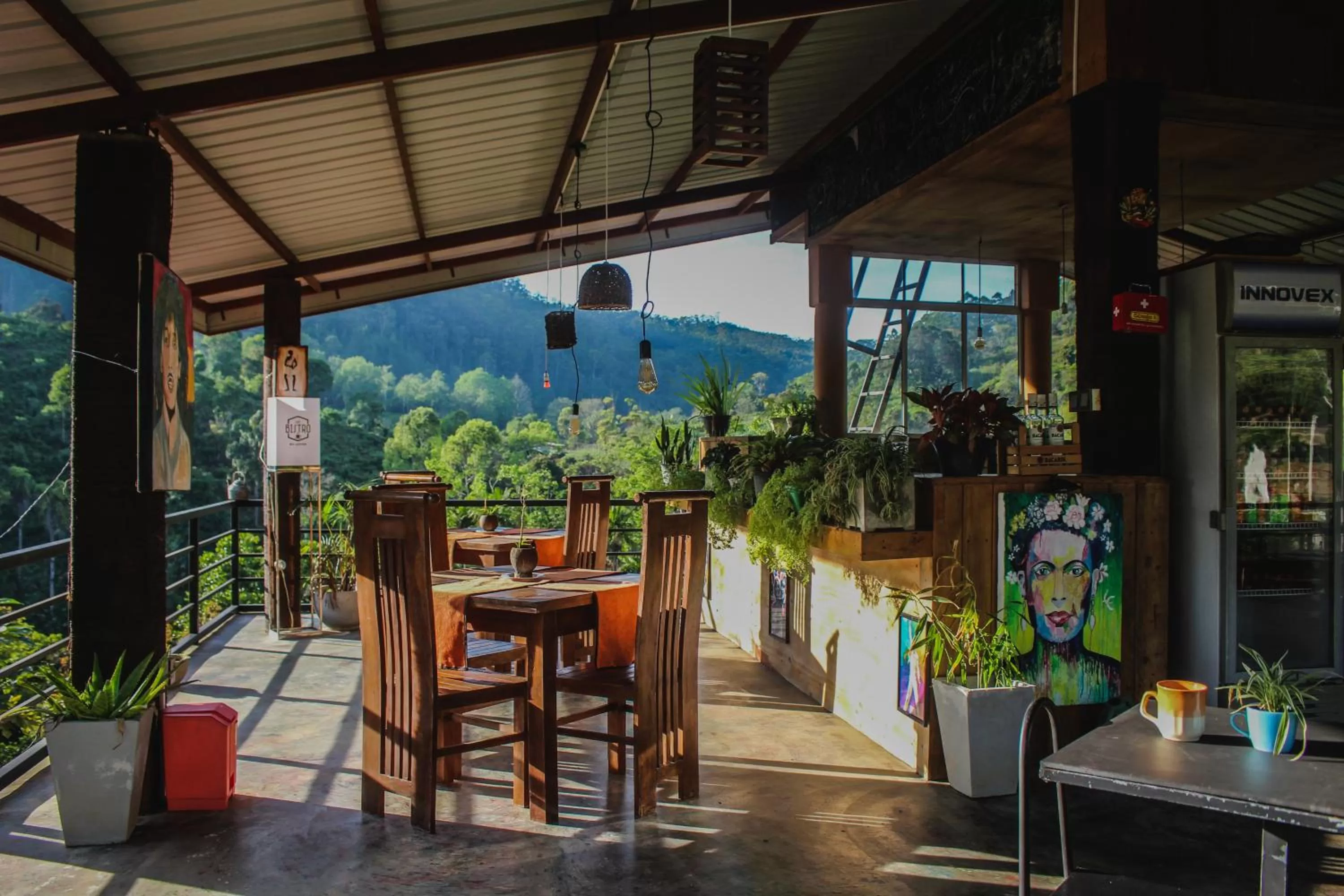 Restaurant/Places to Eat in Levon Boutique Hotel