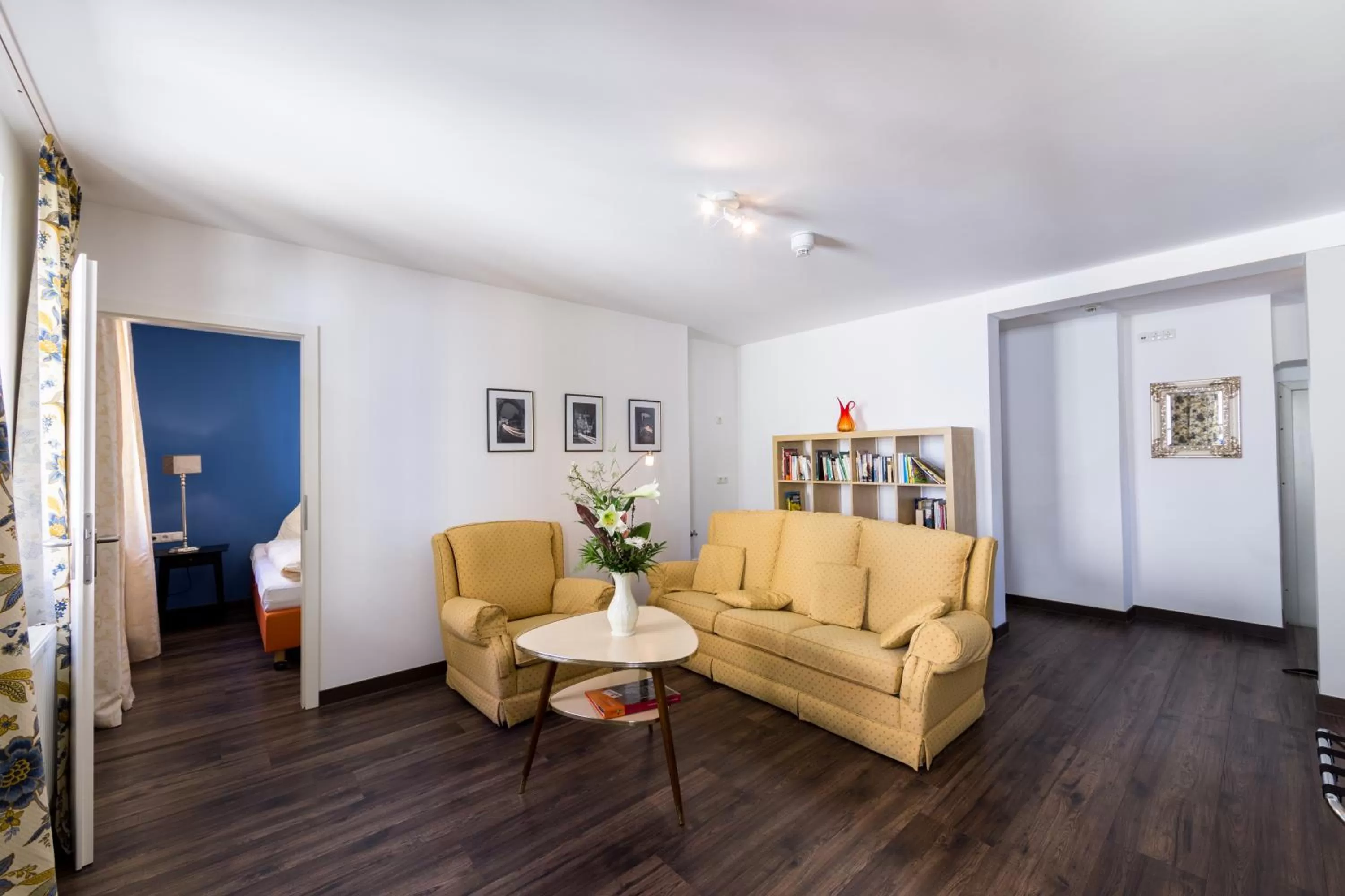 TV and multimedia in Historik Hotel Goldener Hirsch Rothenburg