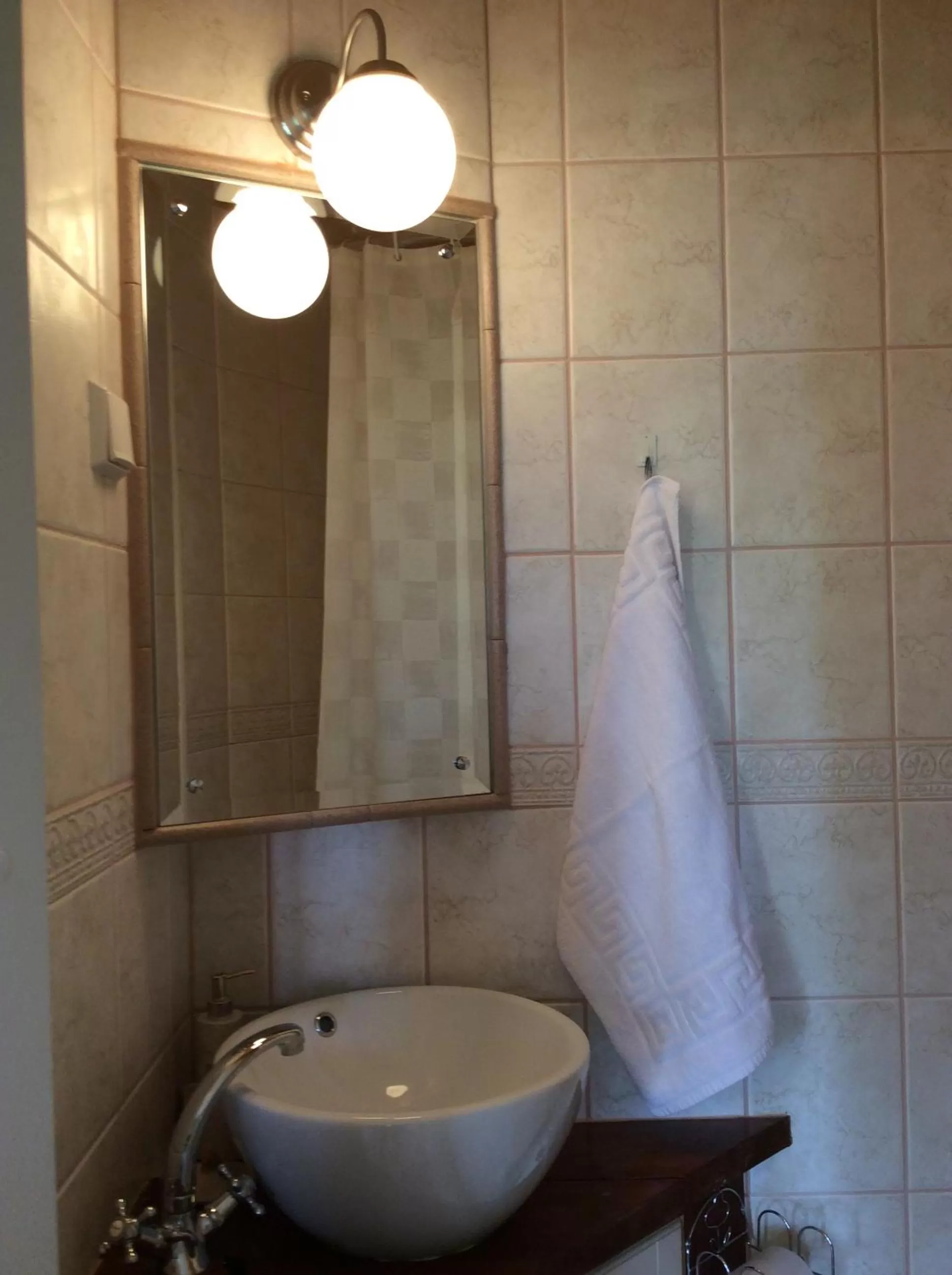Shower in Tiittalan Kartano