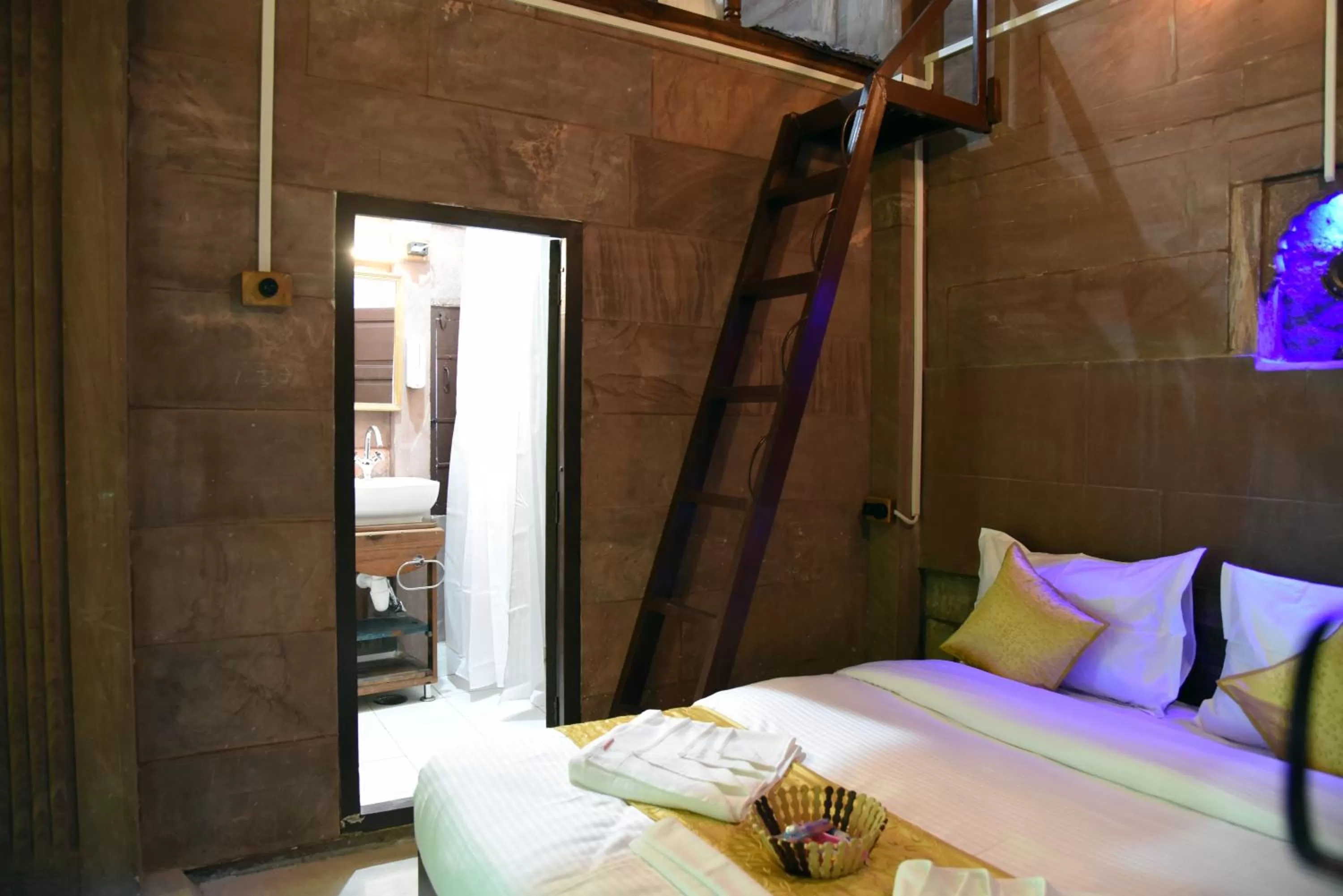 Bed in The Thikana Heritage