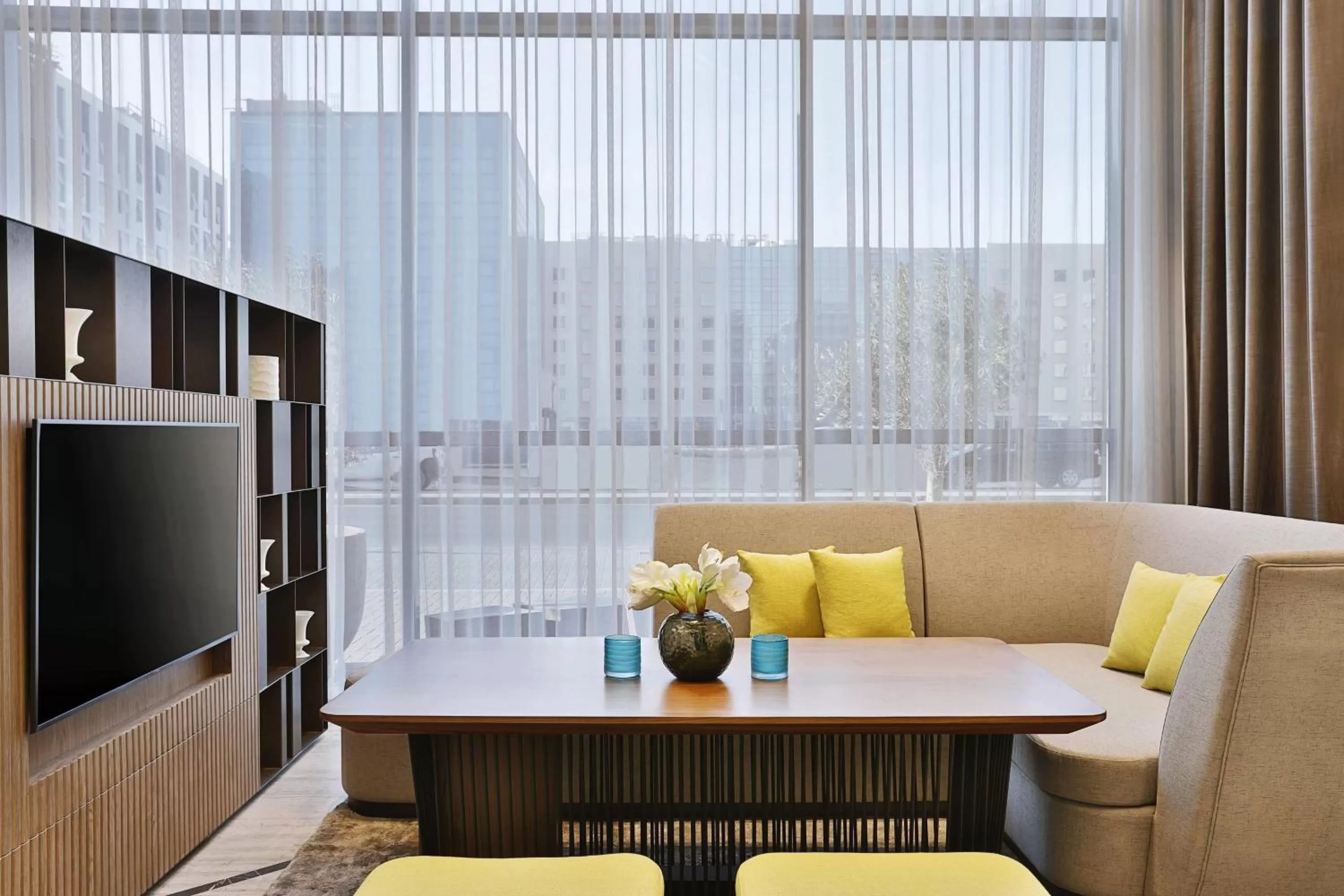 Lounge or bar in Courtyard by Marriott Dubai, Al Barsha