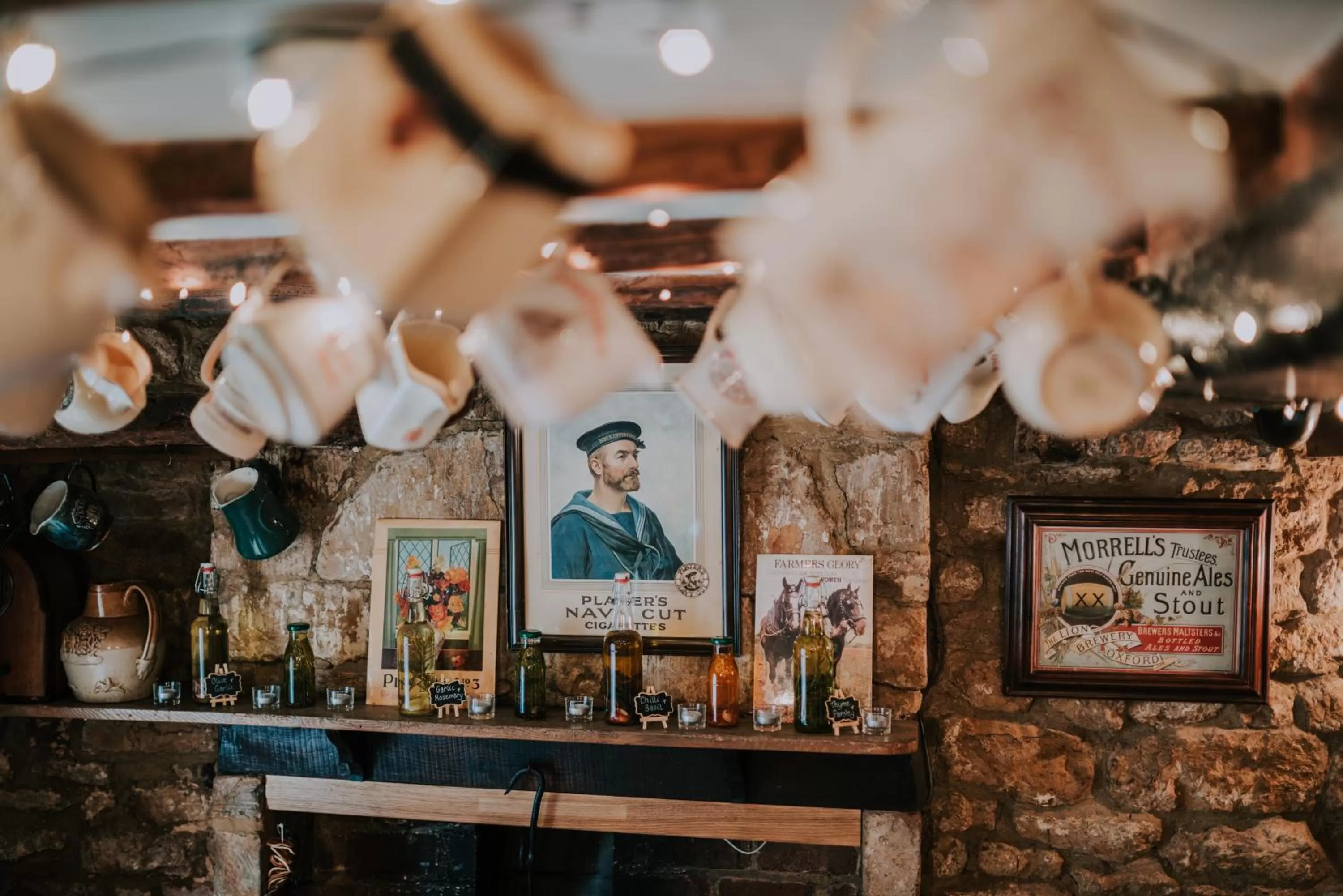 Restaurant/places to eat in The Falkland Arms