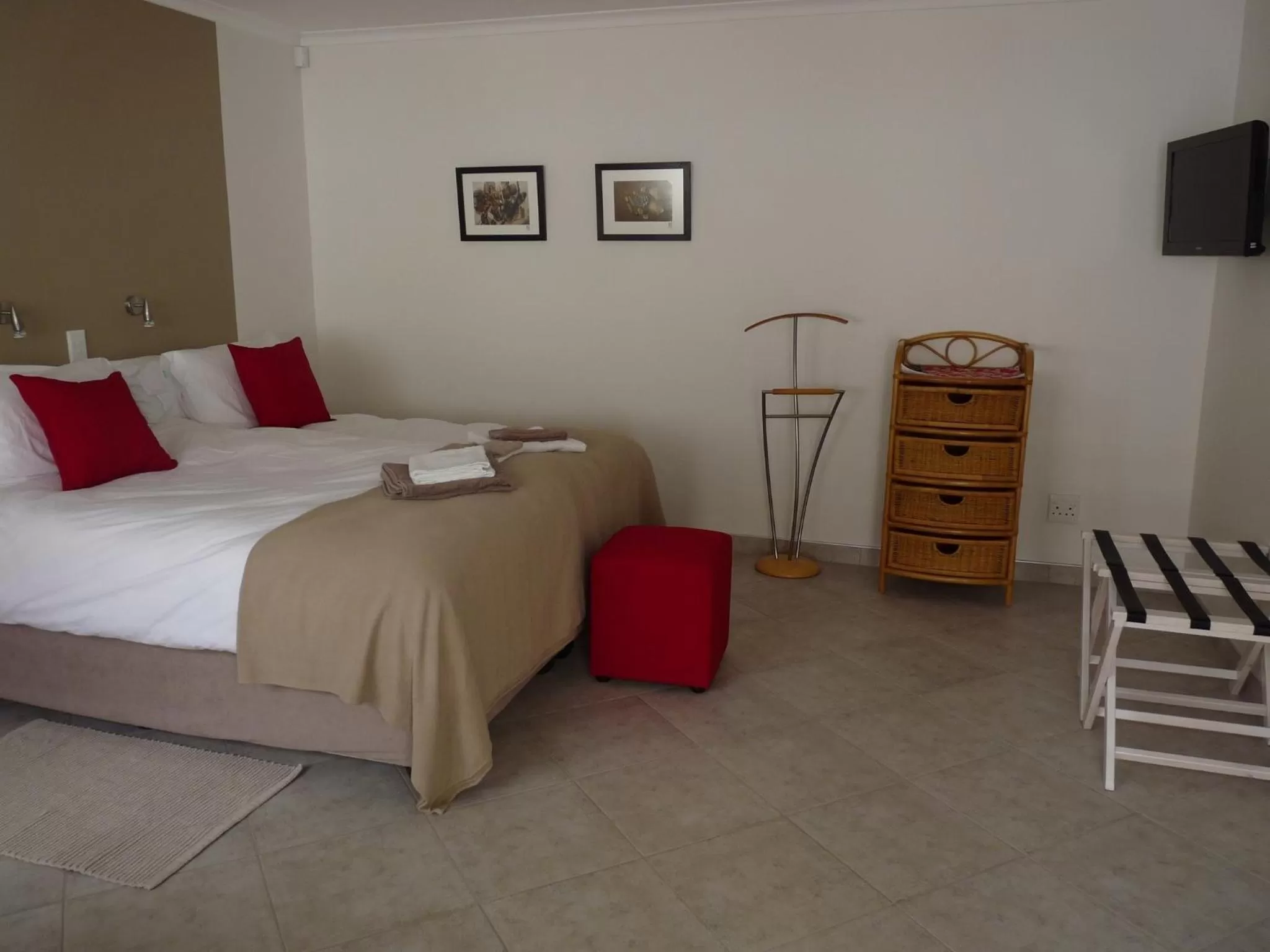 Photo of the whole room, Bed in Meike's Guesthouse