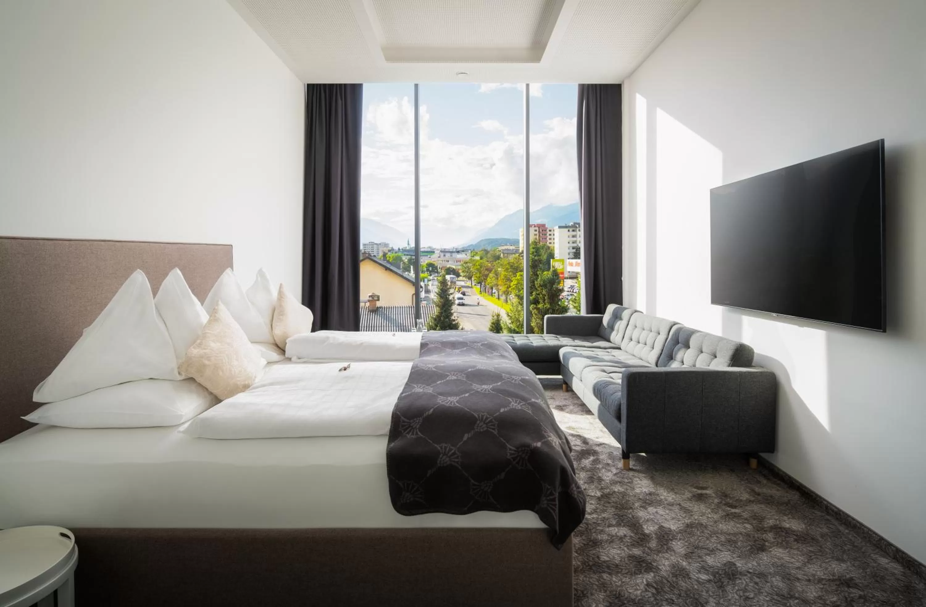 Bed in On The Way 24 - Sauna & Golfsimulator inklusive