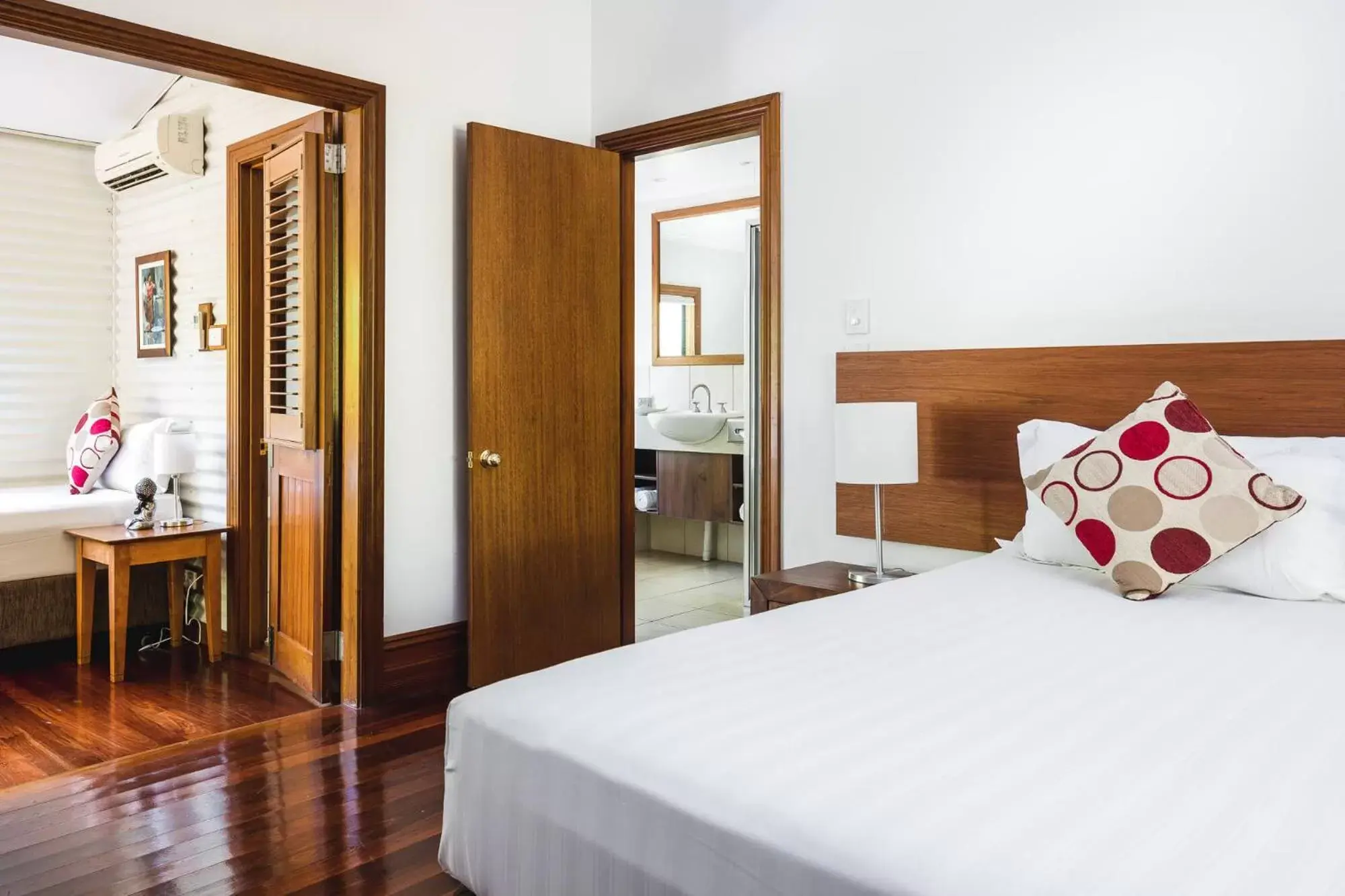 Spa Superior Bungalow in Cable Beach Club Resort & Spa Spa Superior Bungalow in Cable Beach Club Resort & Spa