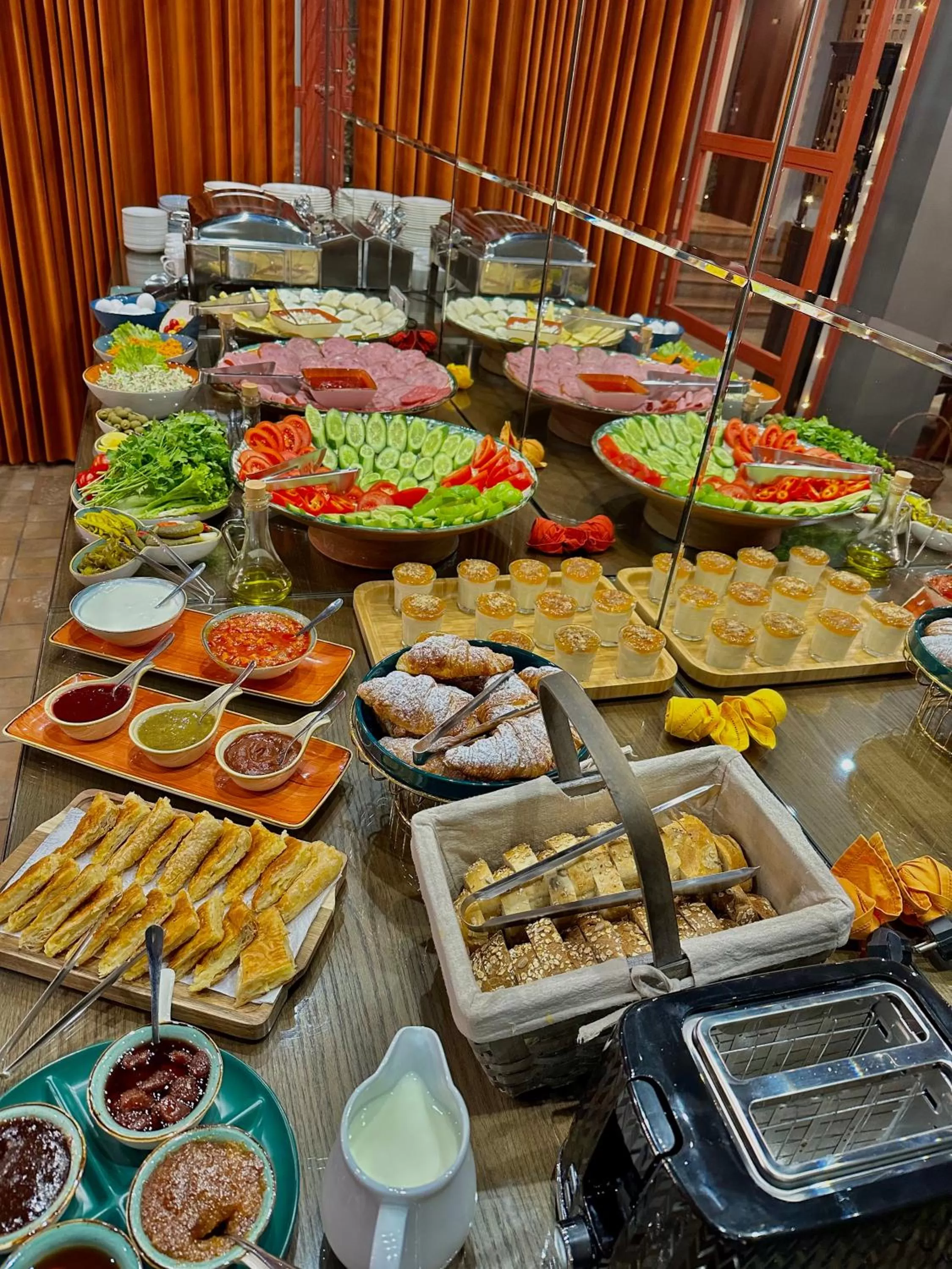 Food and drinks in Matiane Boutique Hotel