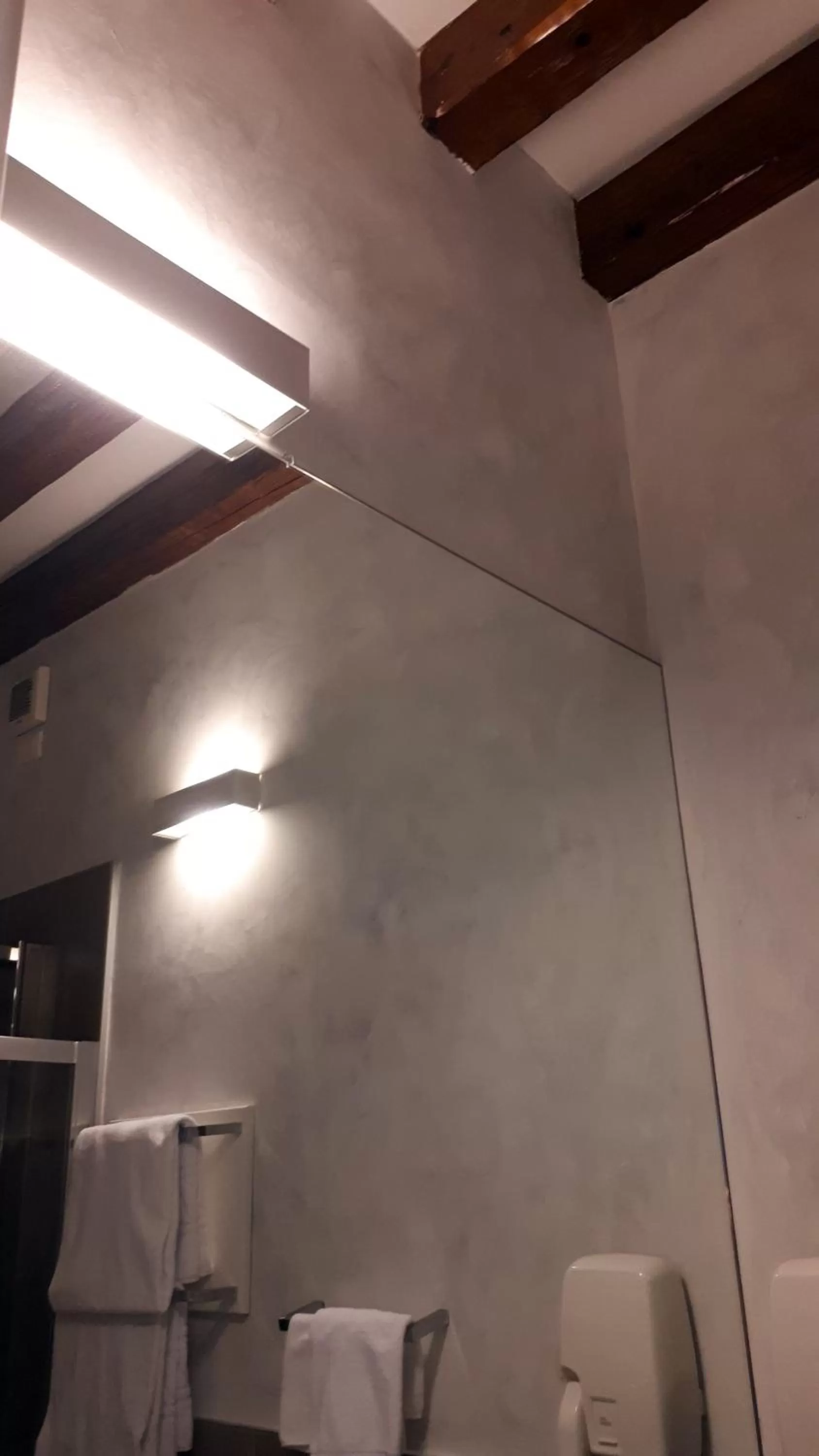 Bathroom in Cà Doge