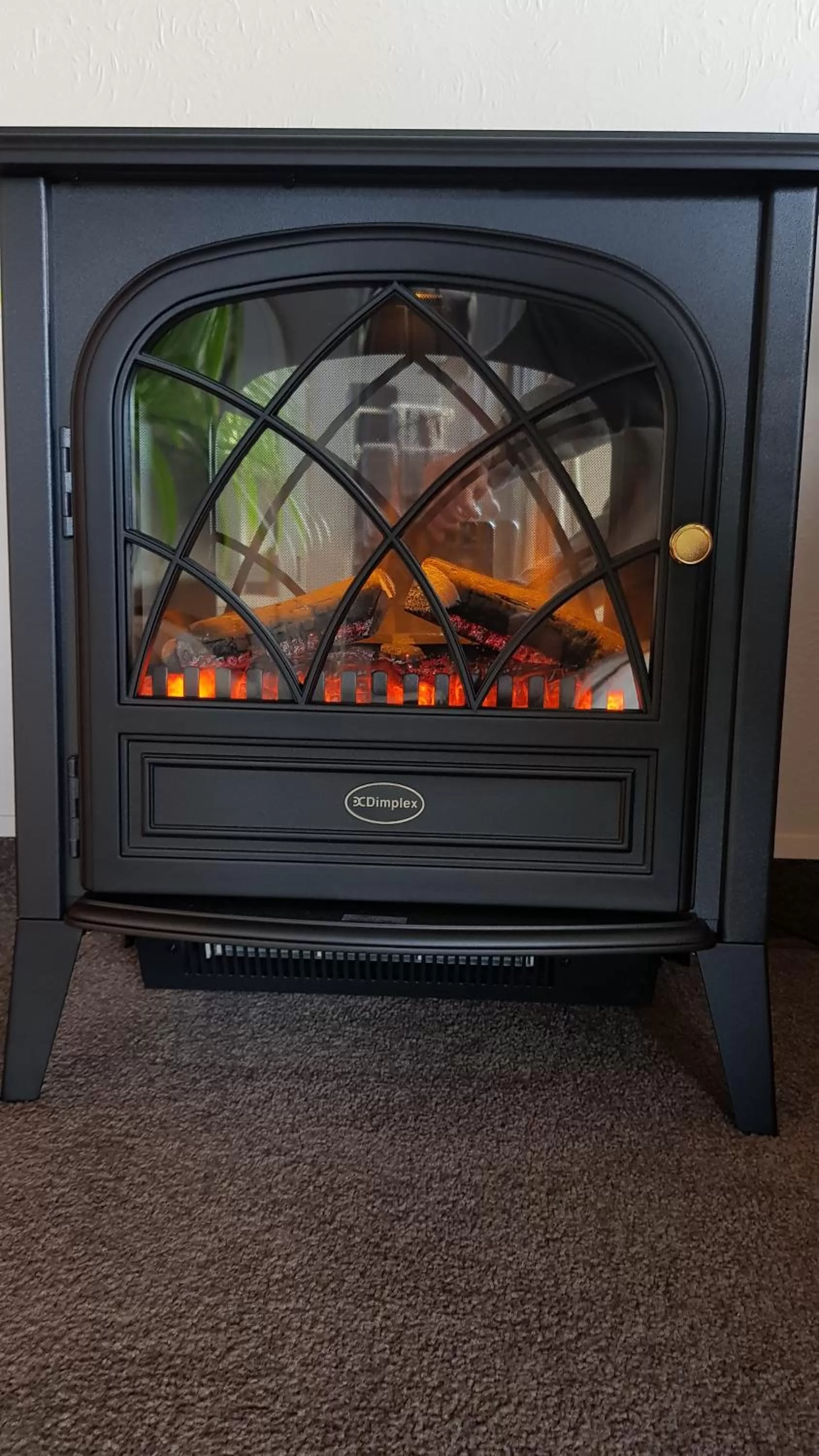 Living room, TV/Entertainment Center in MnM's BnB