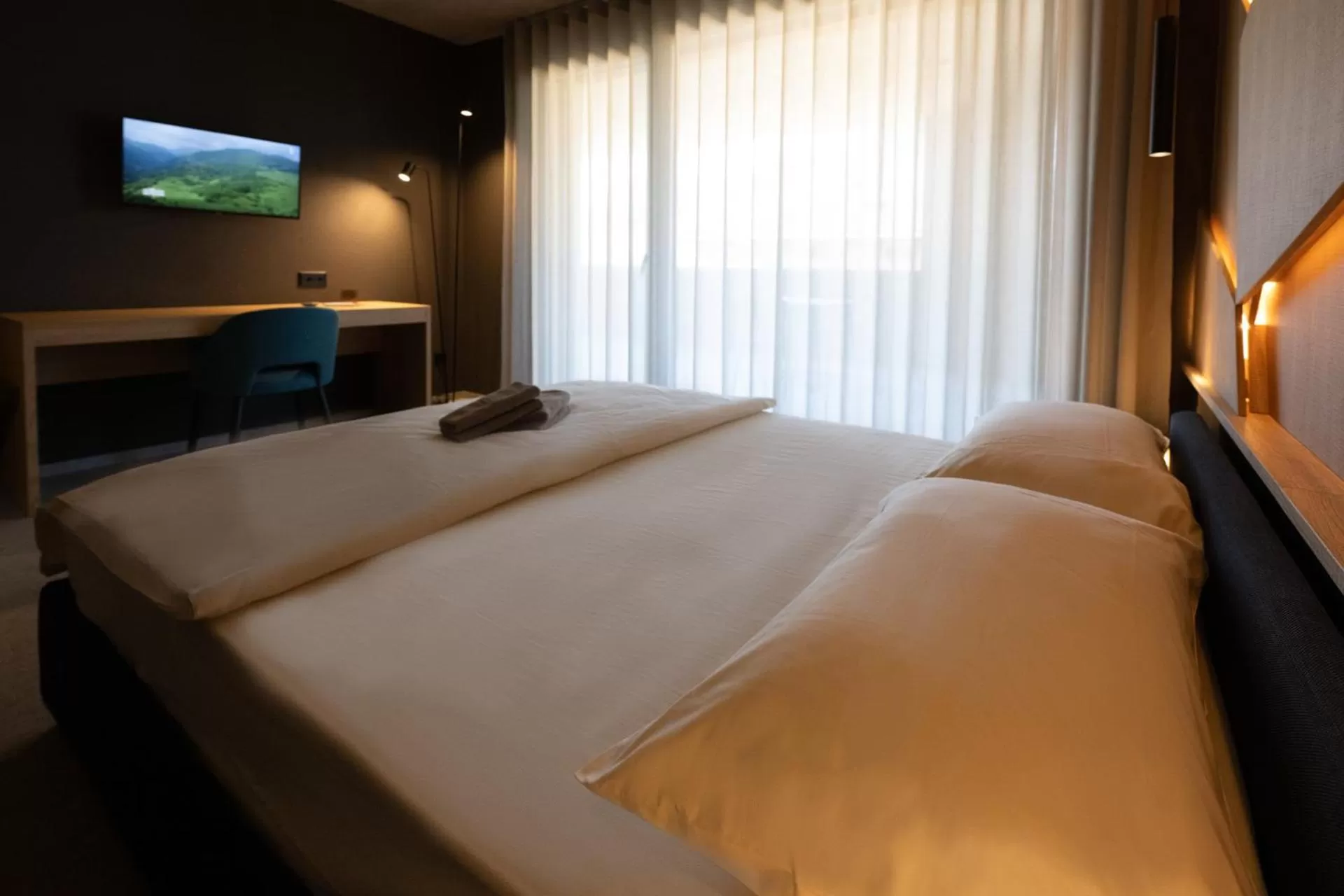 Bed in 6532 Smart Hotel - Self check-in