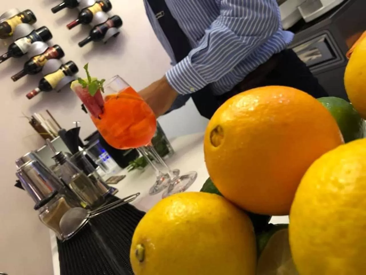 Lounge or bar in Relais Trevi 95 Boutique Hotel