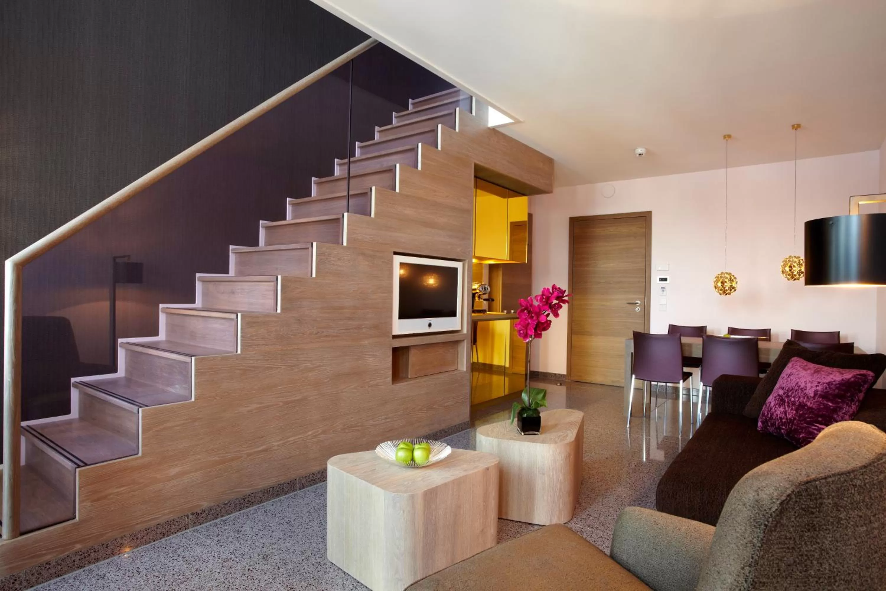 Photo of the whole room, Seating Area in abito Suites