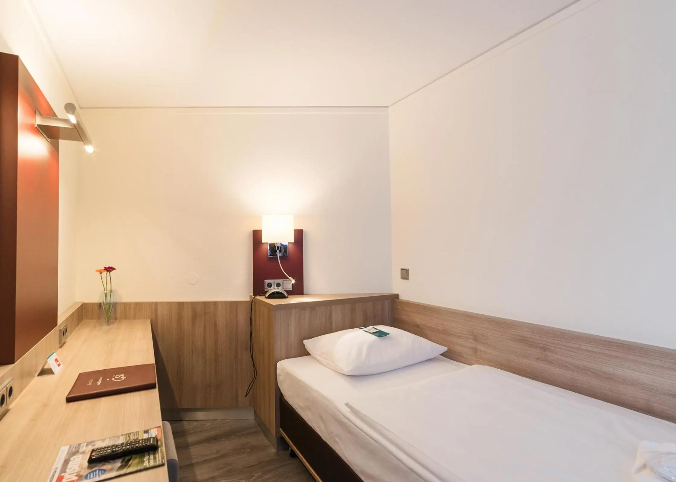 Single Room in Hotel Gustav-Stresemann-Institut
