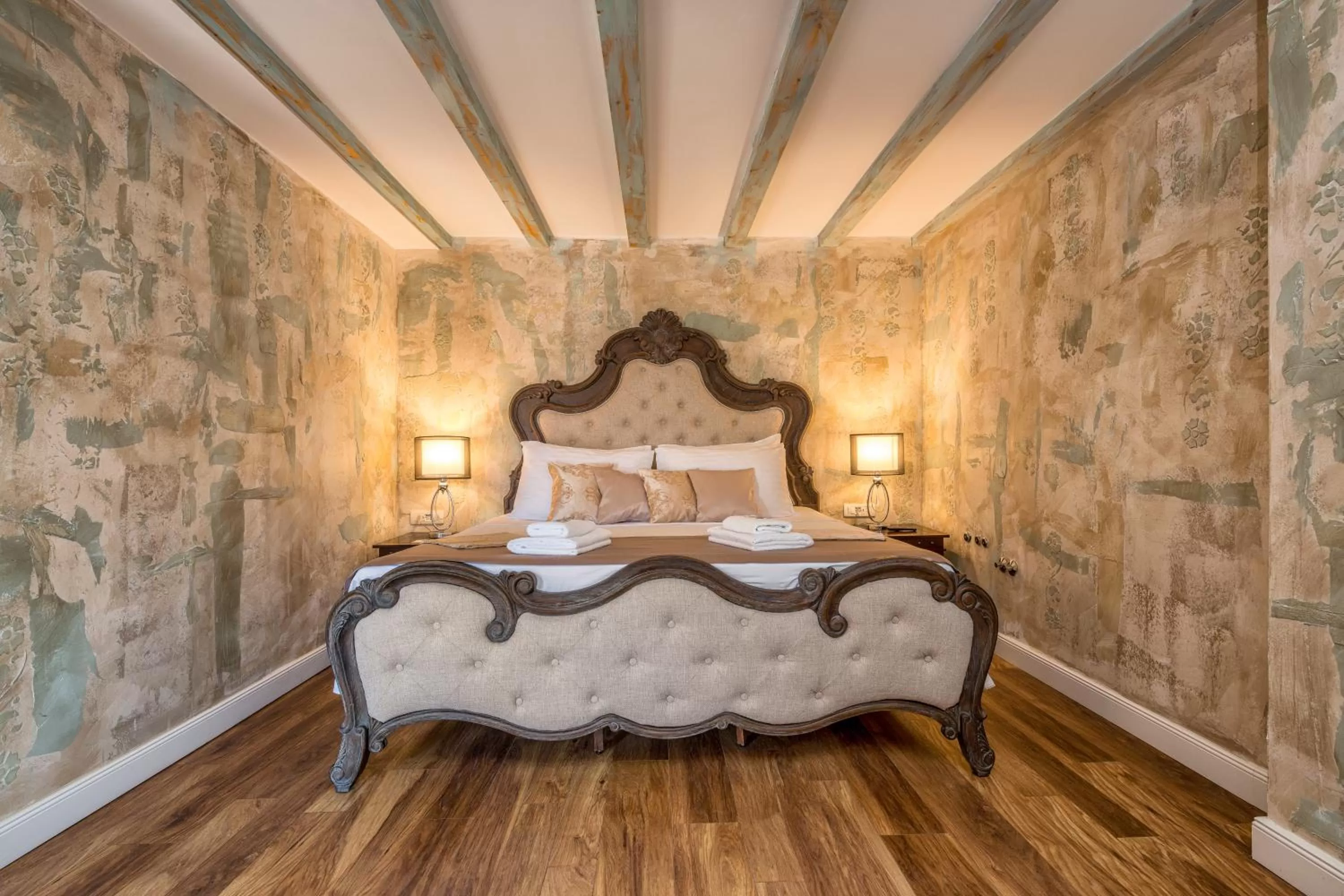 Bed in Plaza Marchi Old Town - MAG Quaint & Elegant Boutique Hotels