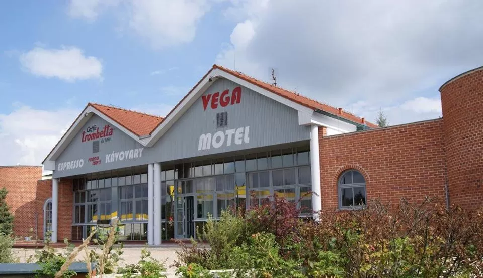 Property Building in Motel Vega
