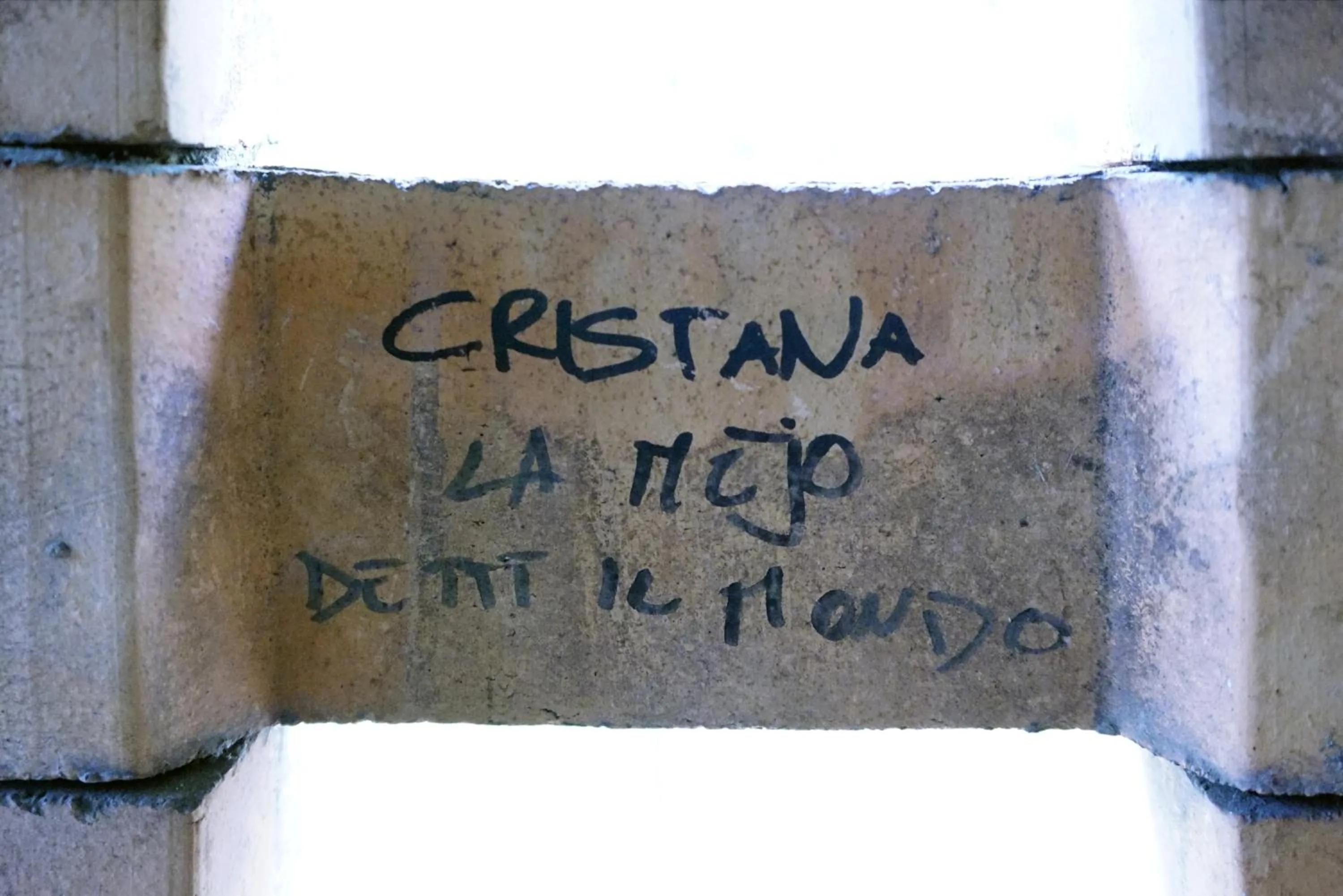 Decorative detail in Hi! Ostello Milano