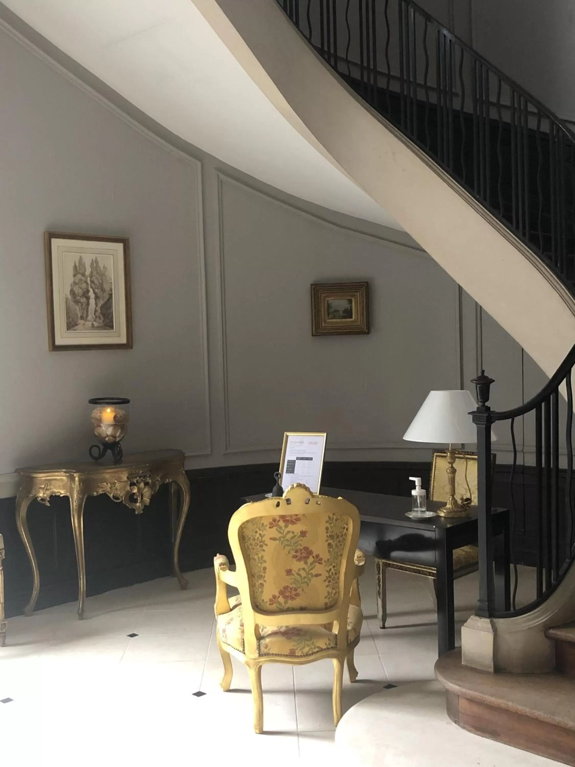 Lobby or reception, Seating Area in La Grande Carrée