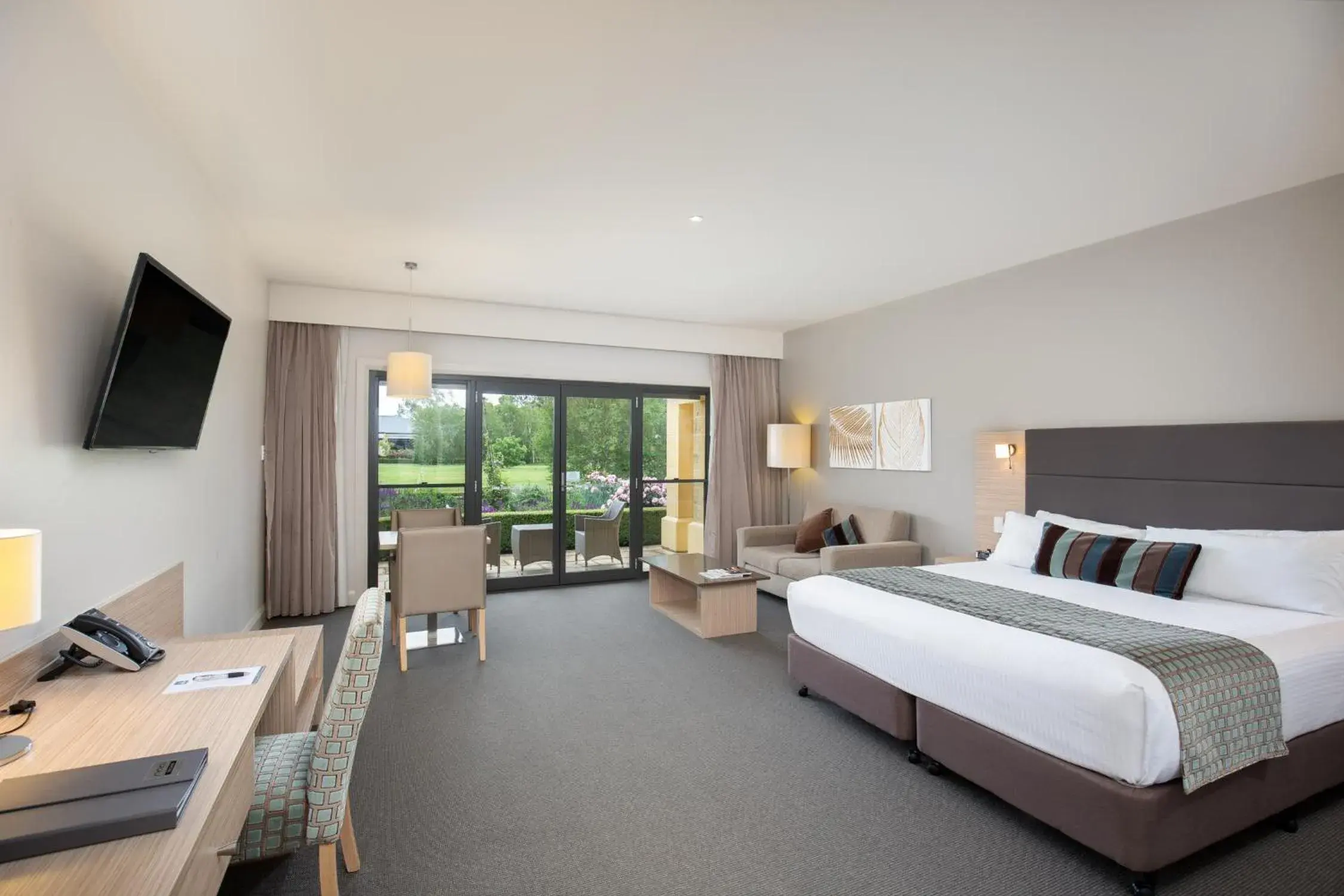 Premier King Suite in The Barn Accommodation Premier King Suite in The Barn Accommodation