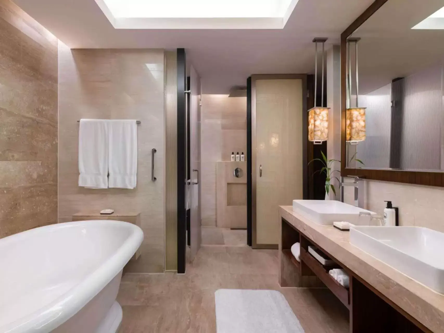 Lagoon Studio Room Two Double Beds in The Ritz-Carlton Sanya, Yalong Bay Lagoon Studio Room Two Double Beds in The Ritz-Carlton Sanya, Yalong Bay