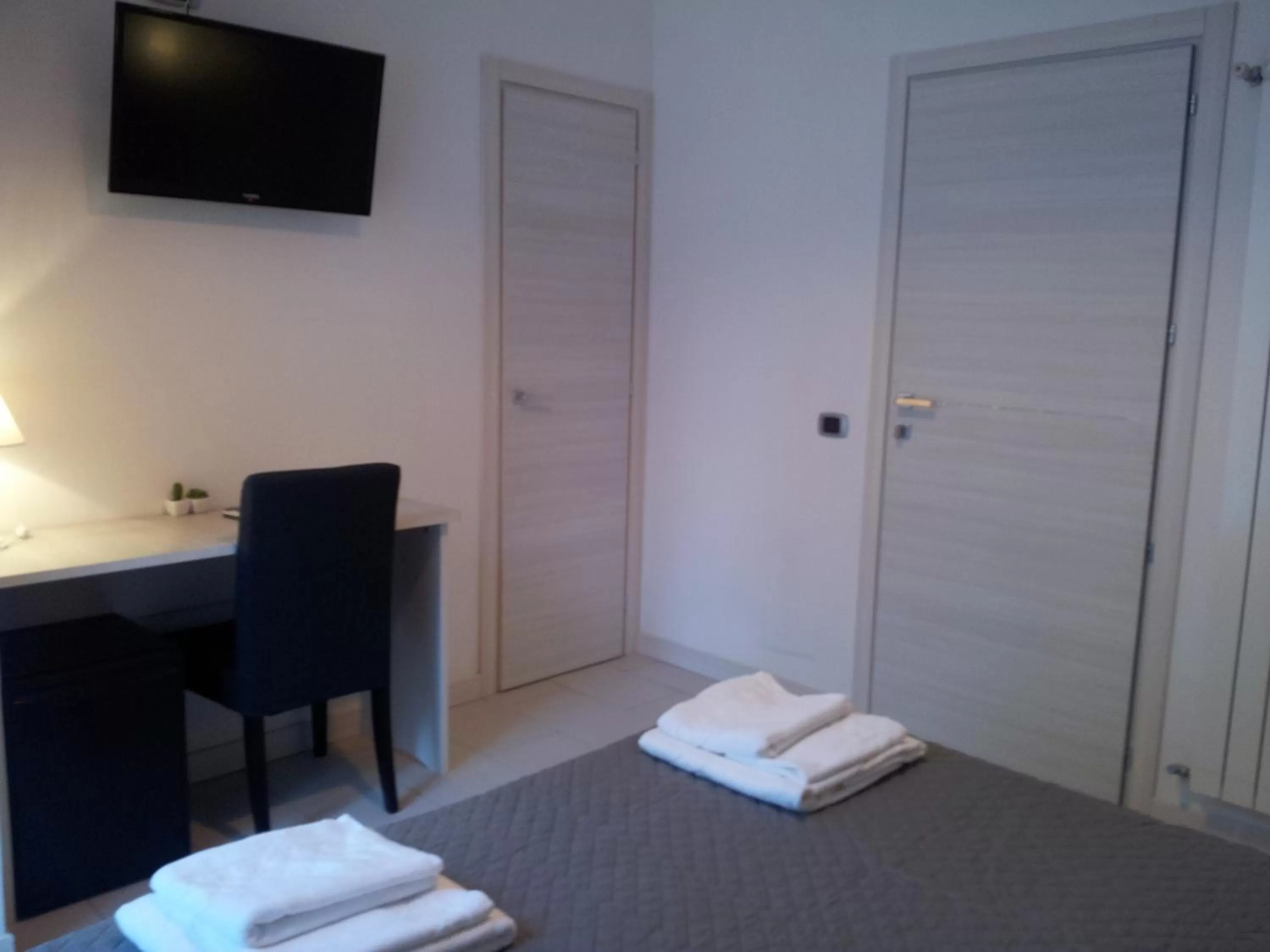 Decorative detail, Bed in B&B Solimena