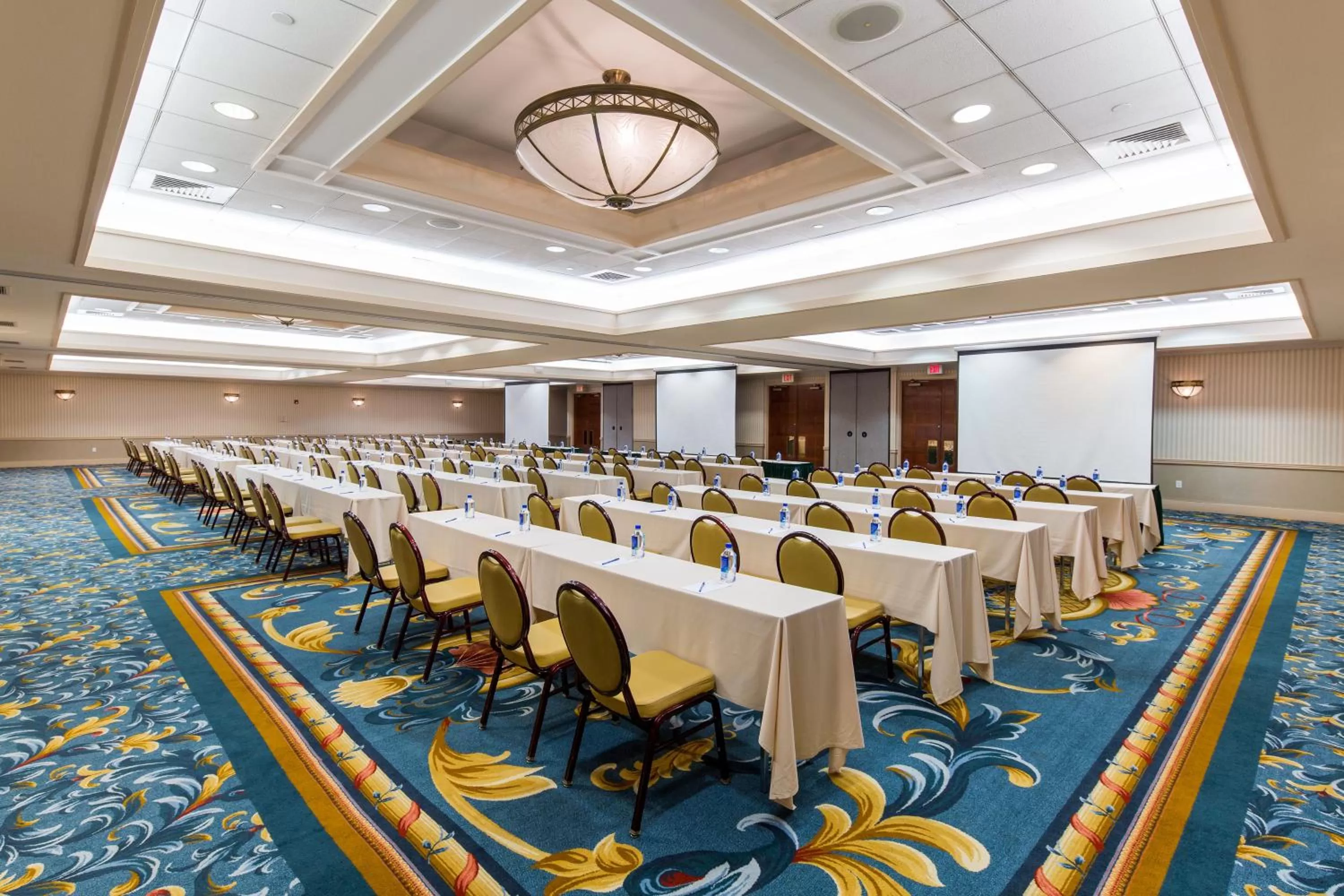 Meeting/conference room in Water's Edge Resort & Spa